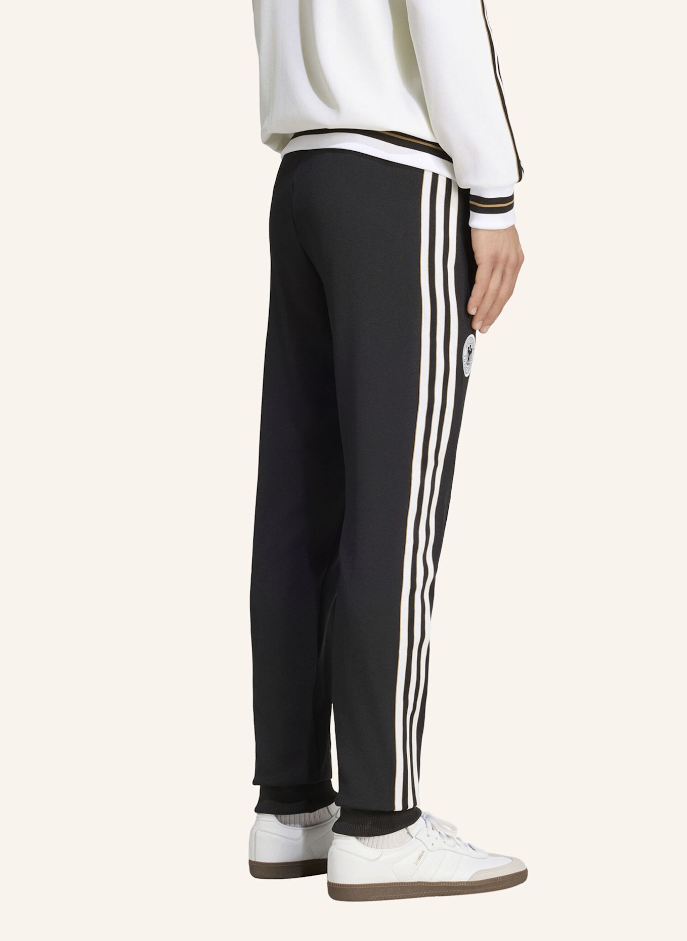 adidas DEUTSCHLAND 26 TRAININGSHOSE AUSWEICHAUSRÜSTUNG: SCHWARZ