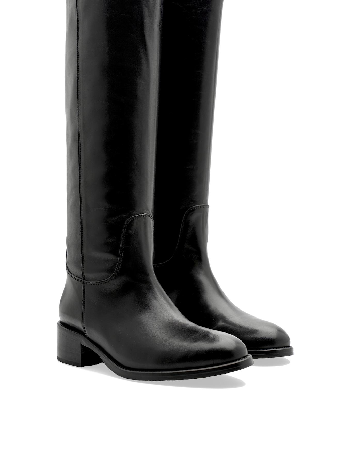 LOTTUSSE Stiefel PINA: SCHWARZ