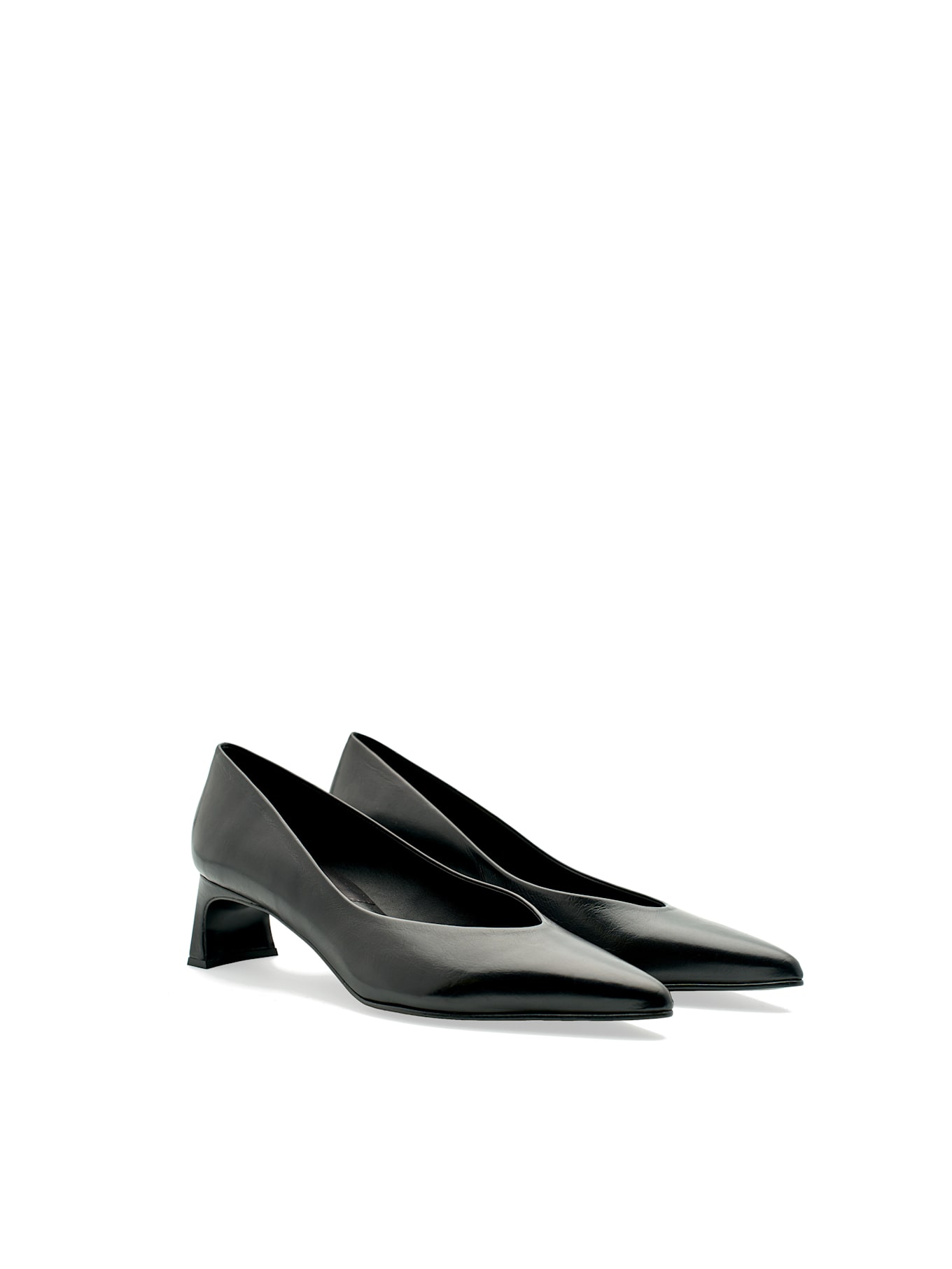 LOTTUSSE Pump CORT: SCHWARZ