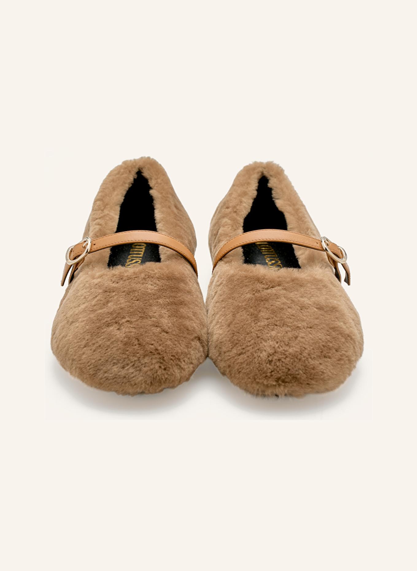 LOTTUSSE Ballerina RANDA: CAMEL