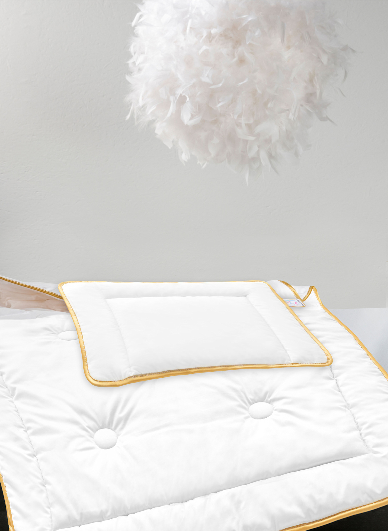 FRAU HOLLE Kinderkopfkissen KIDS: WEISS