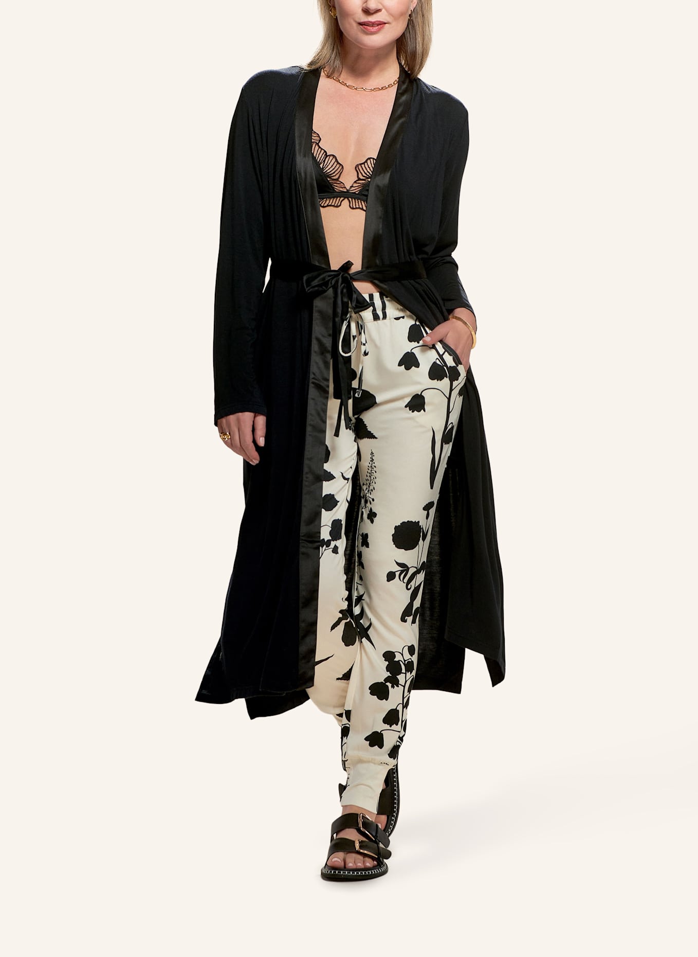 ESSENZA Kimono AMBRE UNI: GRAU