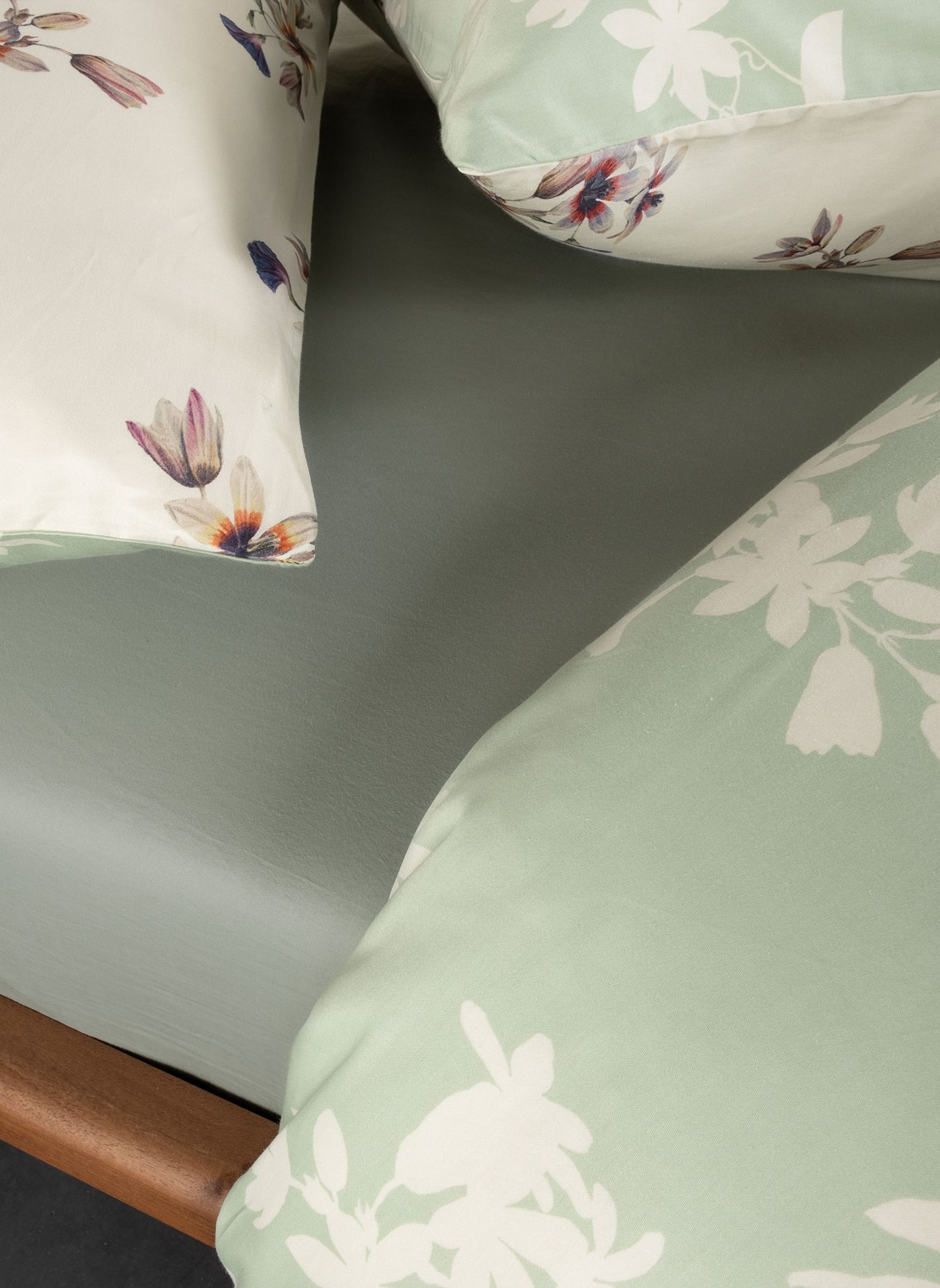 ESSENZA Bettwäsche FIORA: CAMEL/ TAUPE