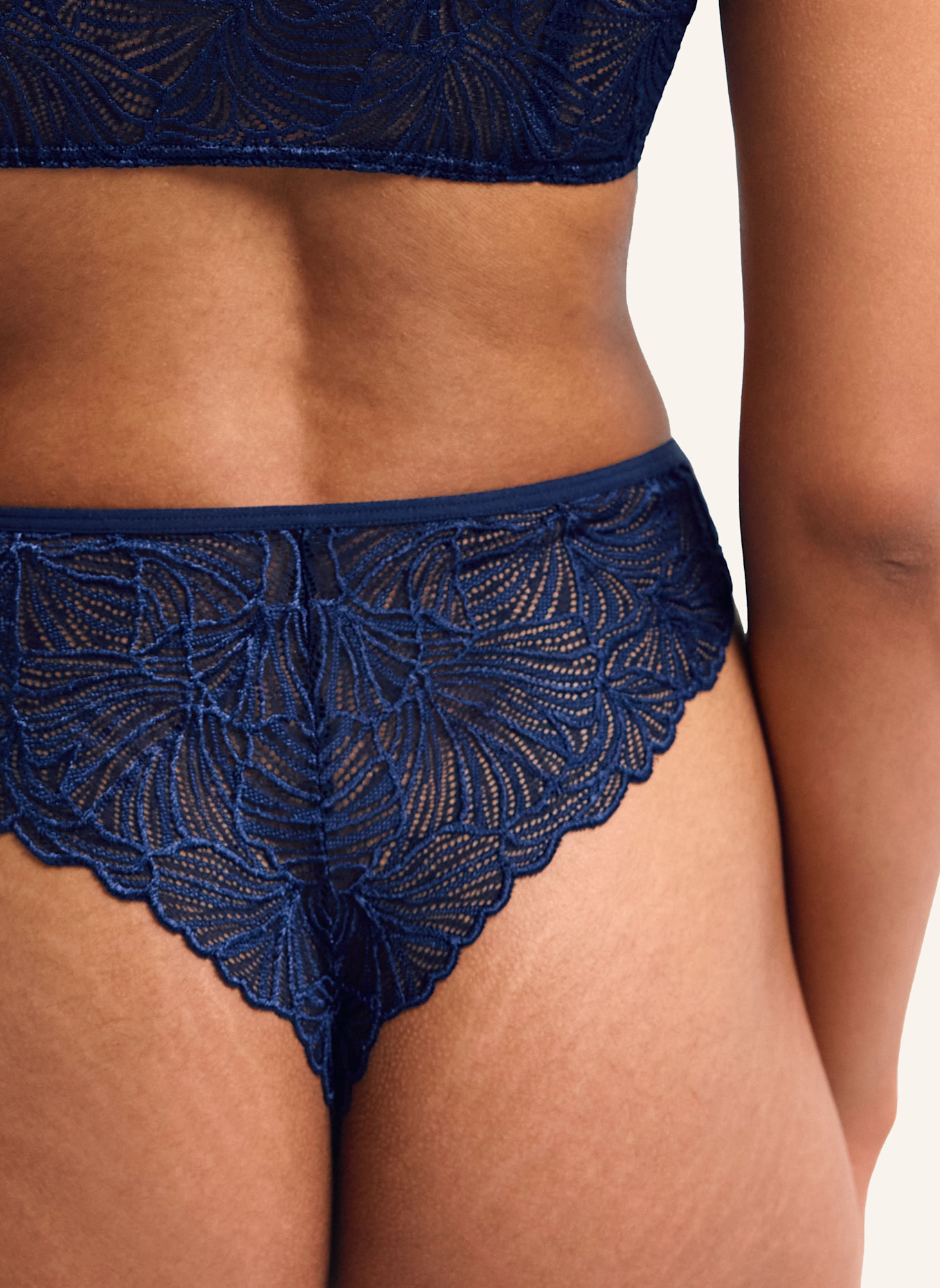 erlich textil String FLUID LACE HIGH WAIST BRAZIL, Farbe: BLAU (Bild 4)