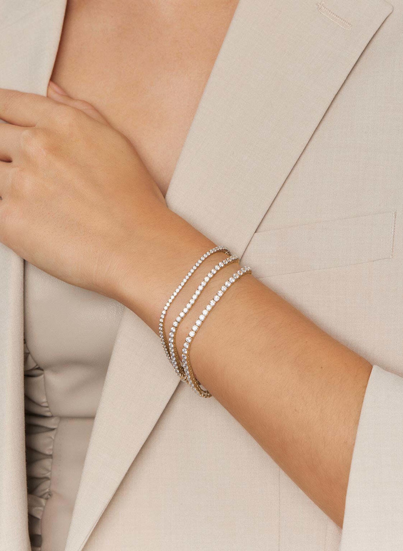 VEYNOU Armband TENNIS aus 18 Karat Gelbgold mit 5,7ct. Diamanten: GOLD