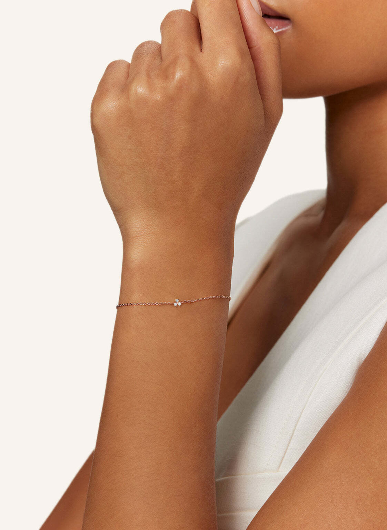 VEYNOU Armband FLEUR aus 14 Karat Roségold und 0,08ct. lab-grown Diamanten: ROSÉGOLD