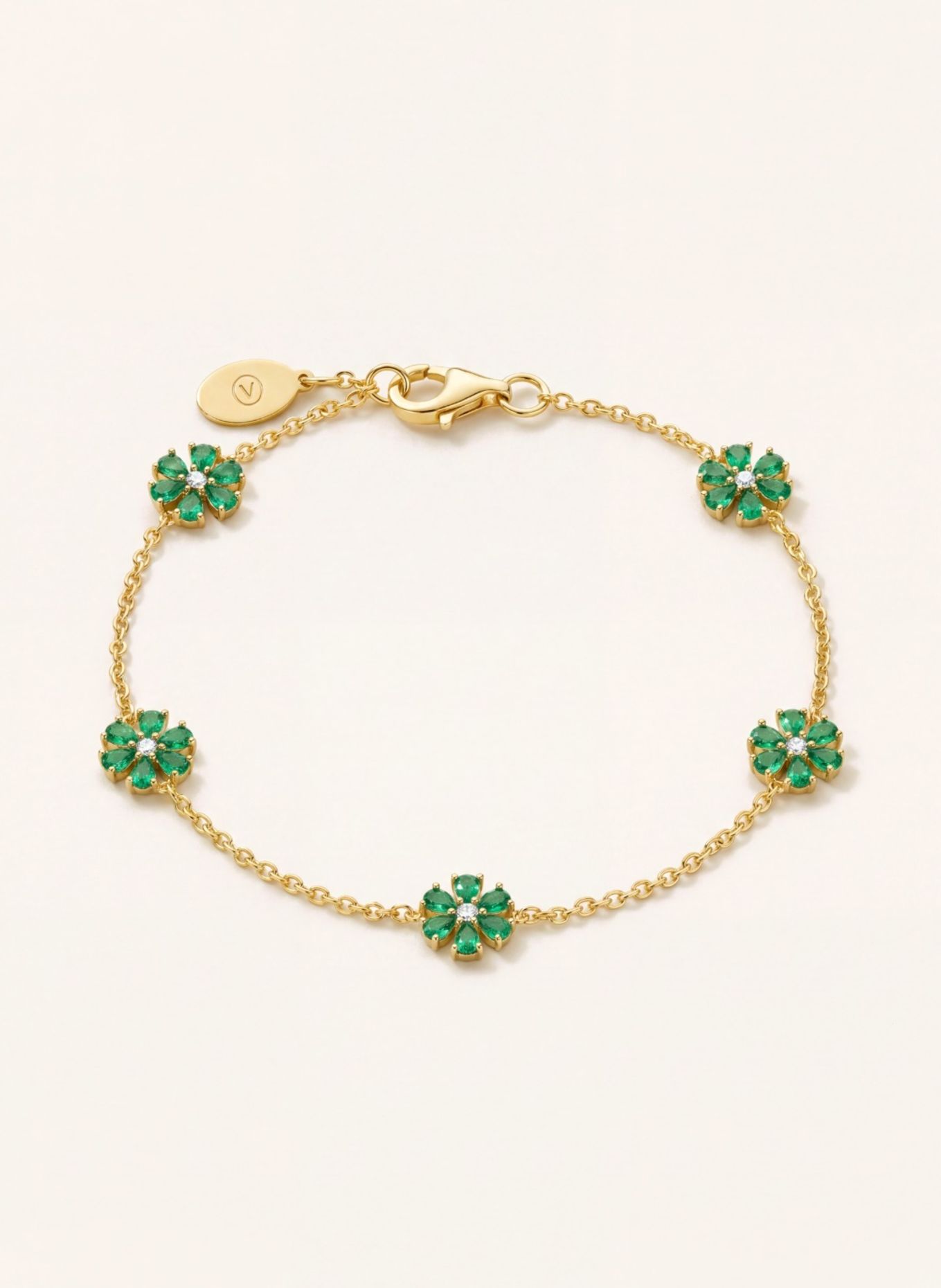 VEYNOU FULL BLOOM bracelet made of 14-karat yellow gold with 1.55 ct. emeralds and 0.17 ct. lab-grown diamonds: GOLD