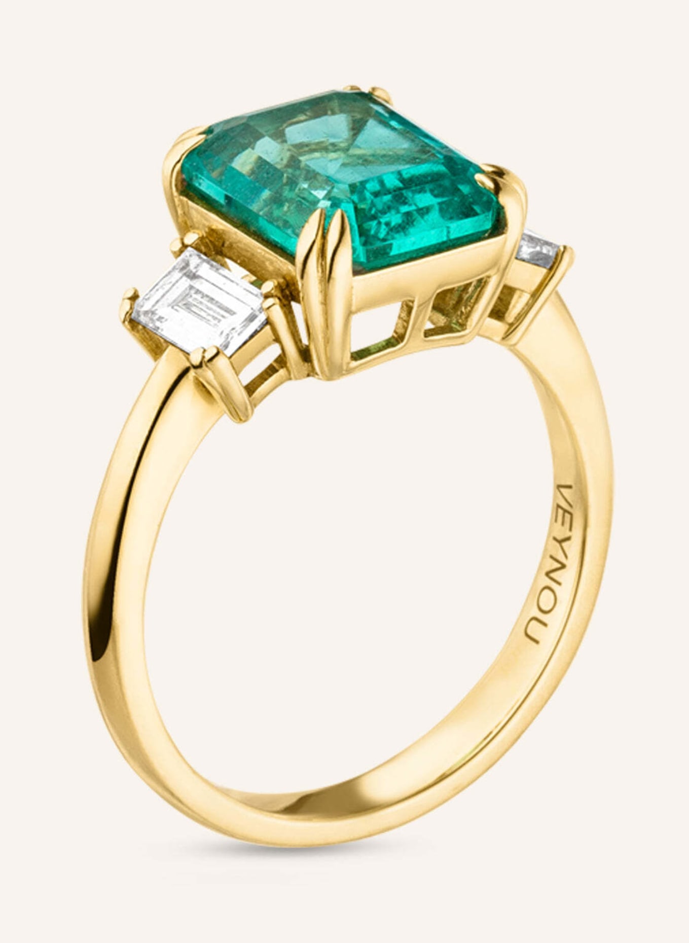 VEYNOU Ring EDEN aus 14 Karat Gelbgold mit Smaragd und Diamanten, Farbe: GOLD (Bild 3)