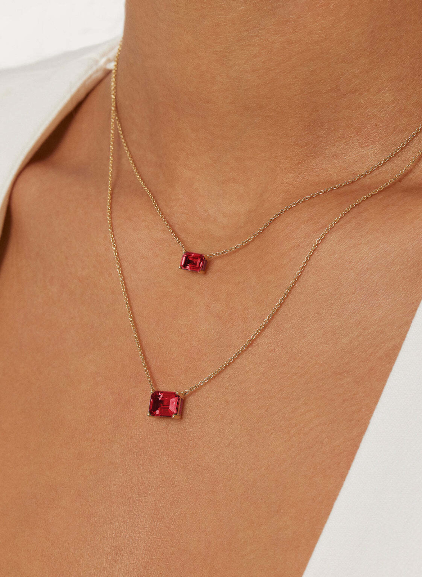 VEYNOU Halskette EMBER aus 14 Karat recyceltem Gelbgold und 2,00ct. Lab-Grown Rubin: GOLD