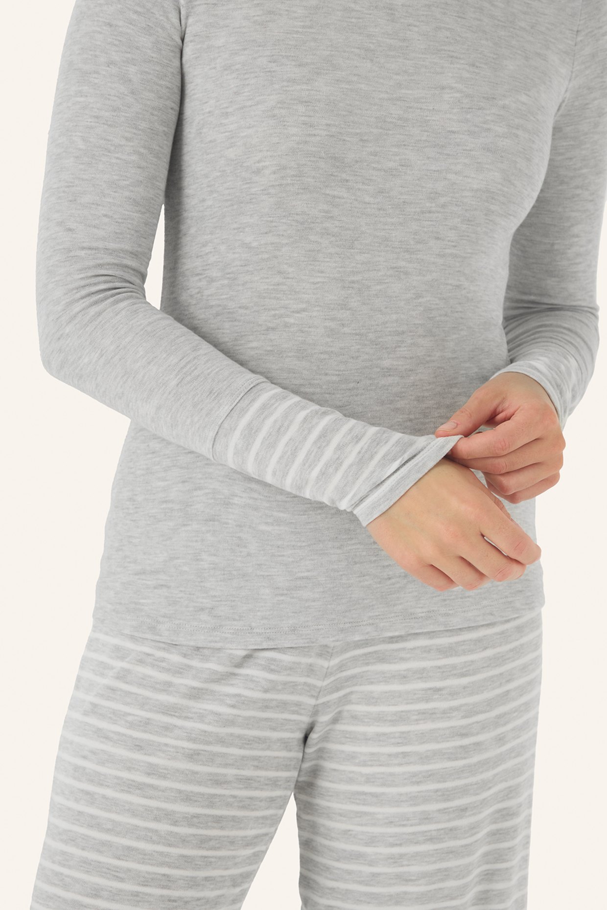 yellamaris Schlafanzug: HELLGRAU/ GRAU