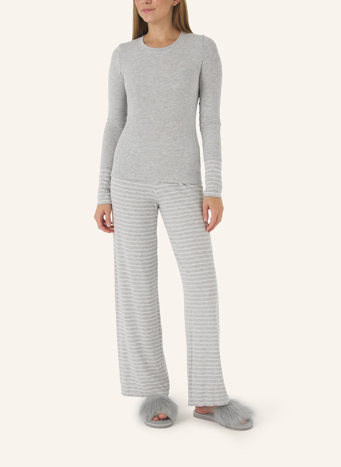 yellamaris Schlafanzug: HELLGRAU/ GRAU