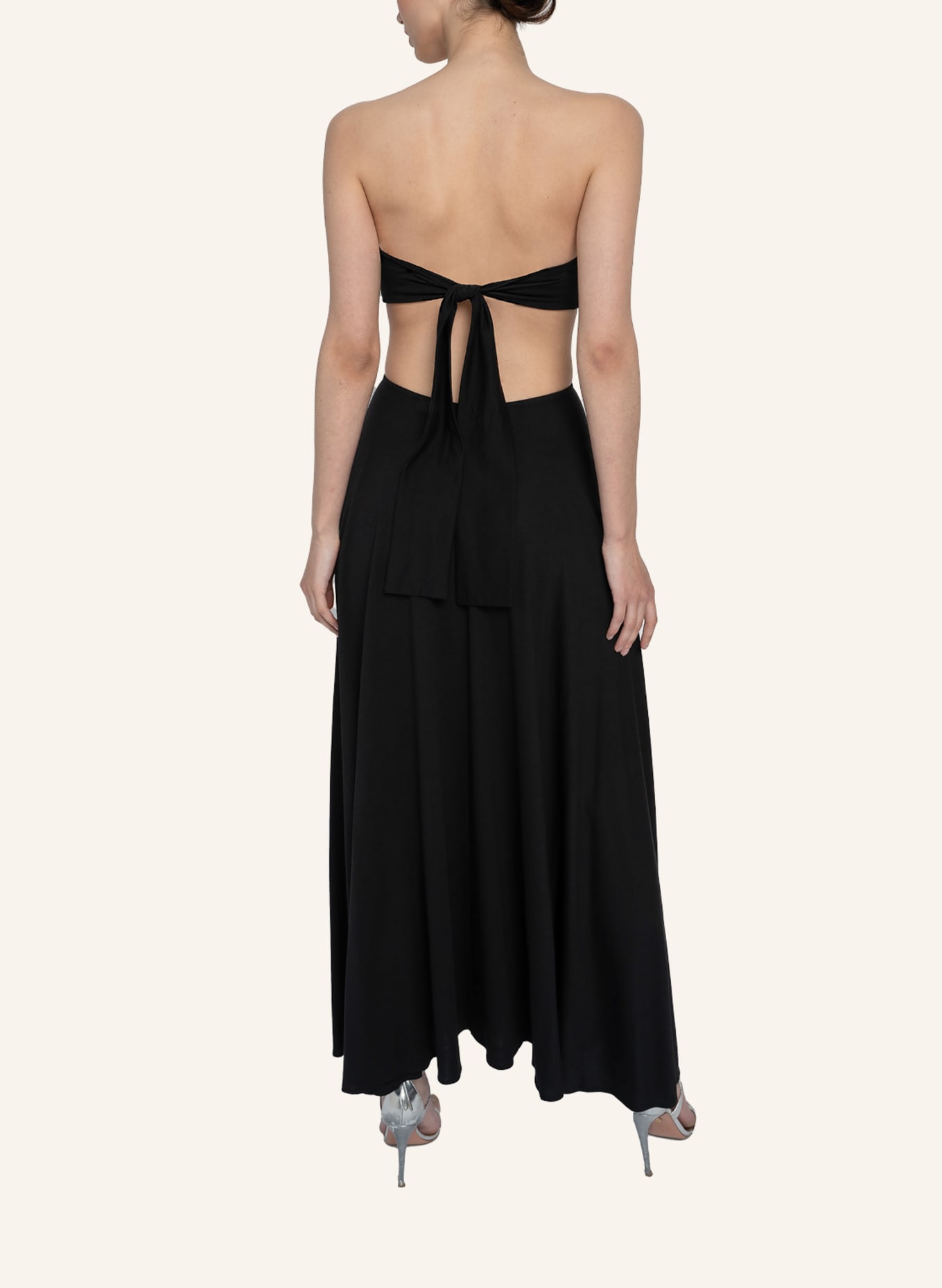 Helene Galwas Kleid mit Cut Out GLORIA: SCHWARZ