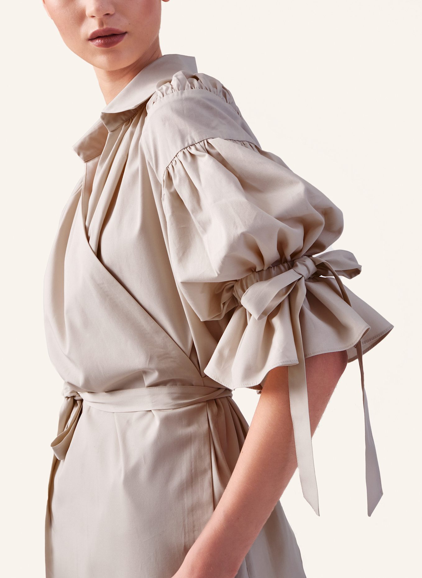 Helene Galwas Wickelbluse aus Baumwolle INKA: BLAU
