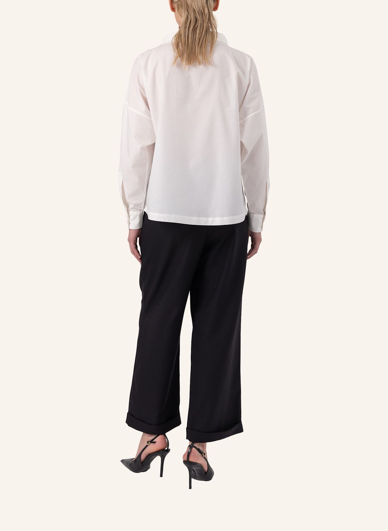 Helene Galwas Lockere Bluse mit Stehkragen JACKIE: WEISS