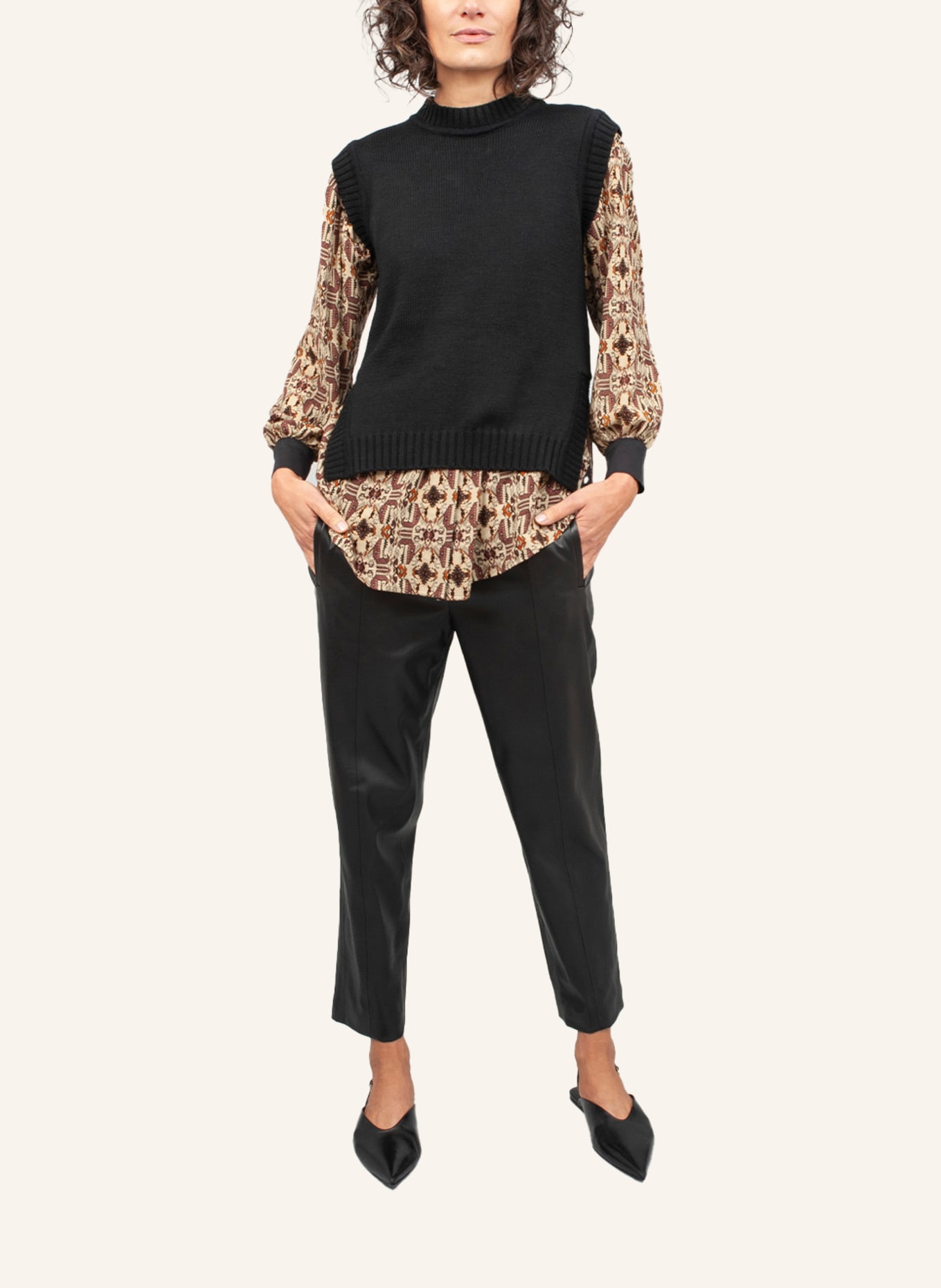 Helene Galwas Pullunder EBRU: SCHWARZ