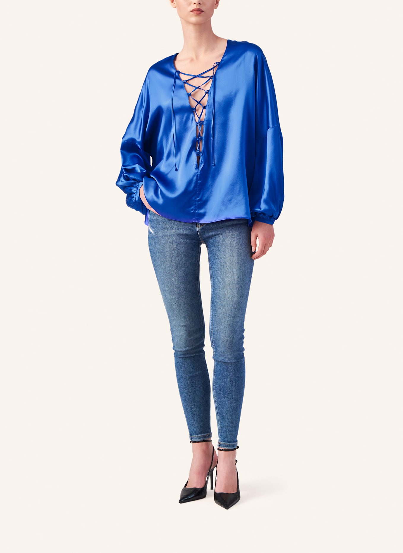 Helene Galwas Bluse aus Satinseide IVANA: BLAU