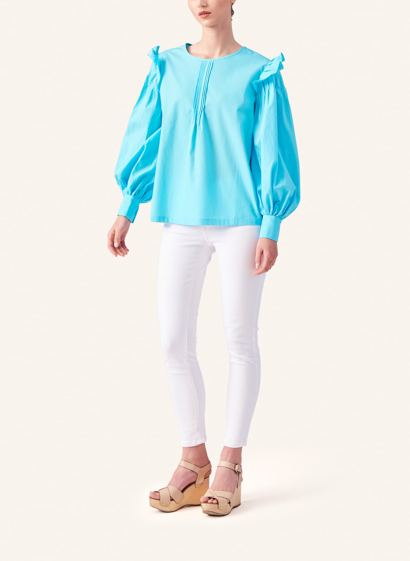 Helene Galwas Bluse aus Baumwolle ILSA: HELLBLAU