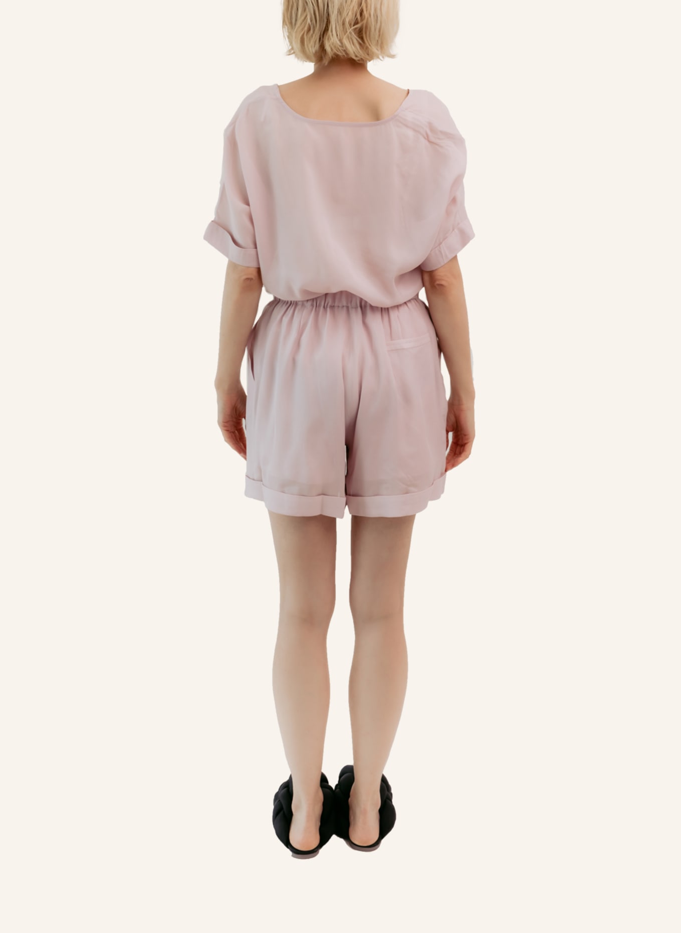 Helene Galwas Short DEA: ROSÉ