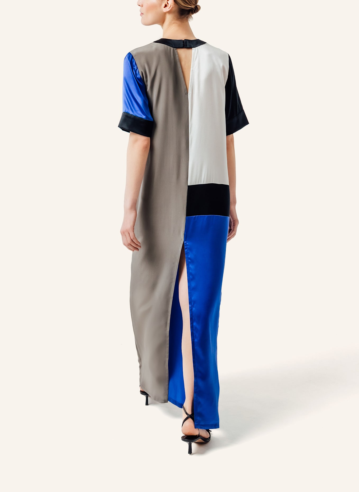 Helene Galwas Maxikleid KERSTIN: GRAU / WEISS / BLAU