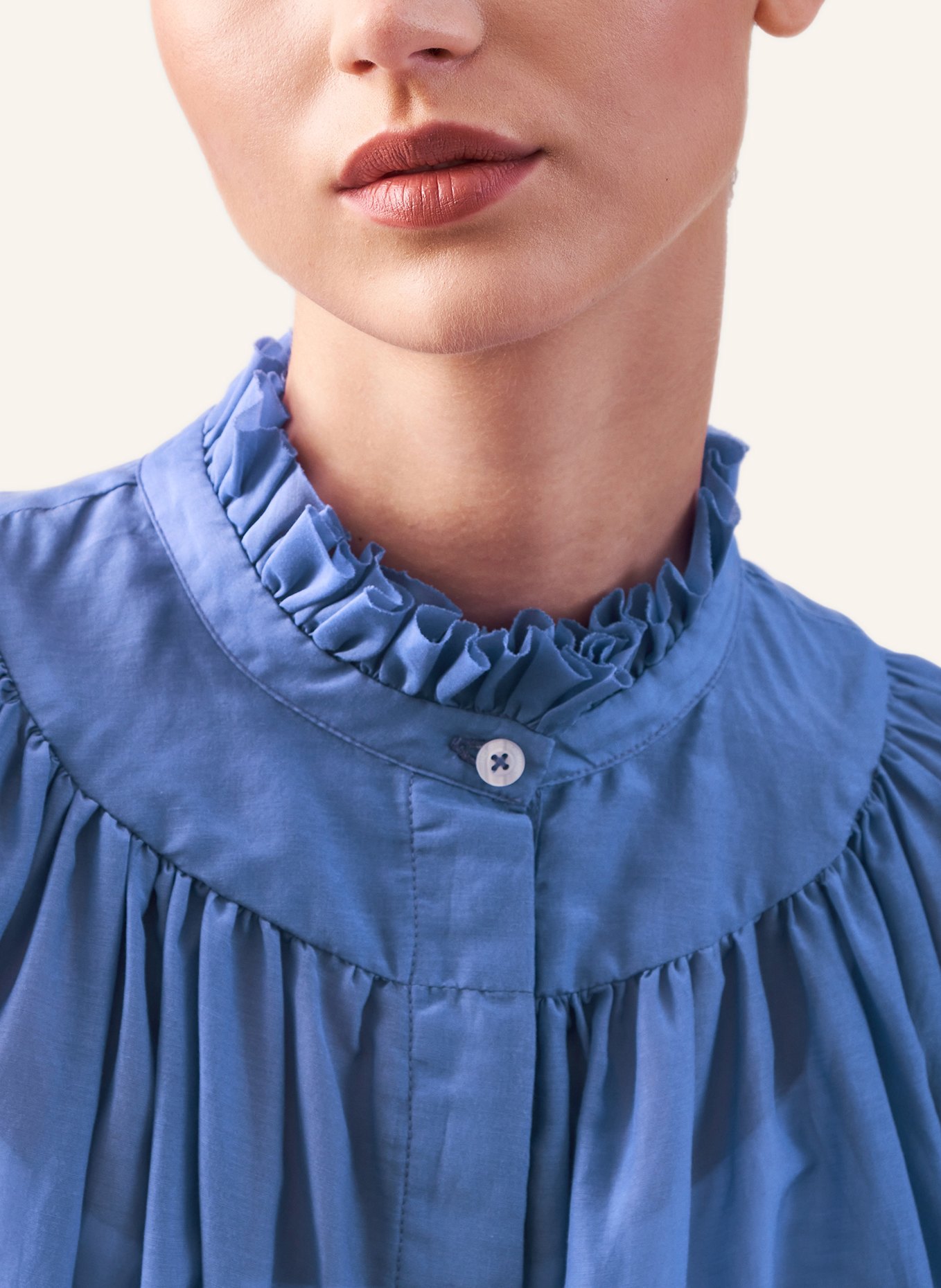 Helene Galwas Bluse aus Baumwoll-Seiden Mischung IDIS: BLAU