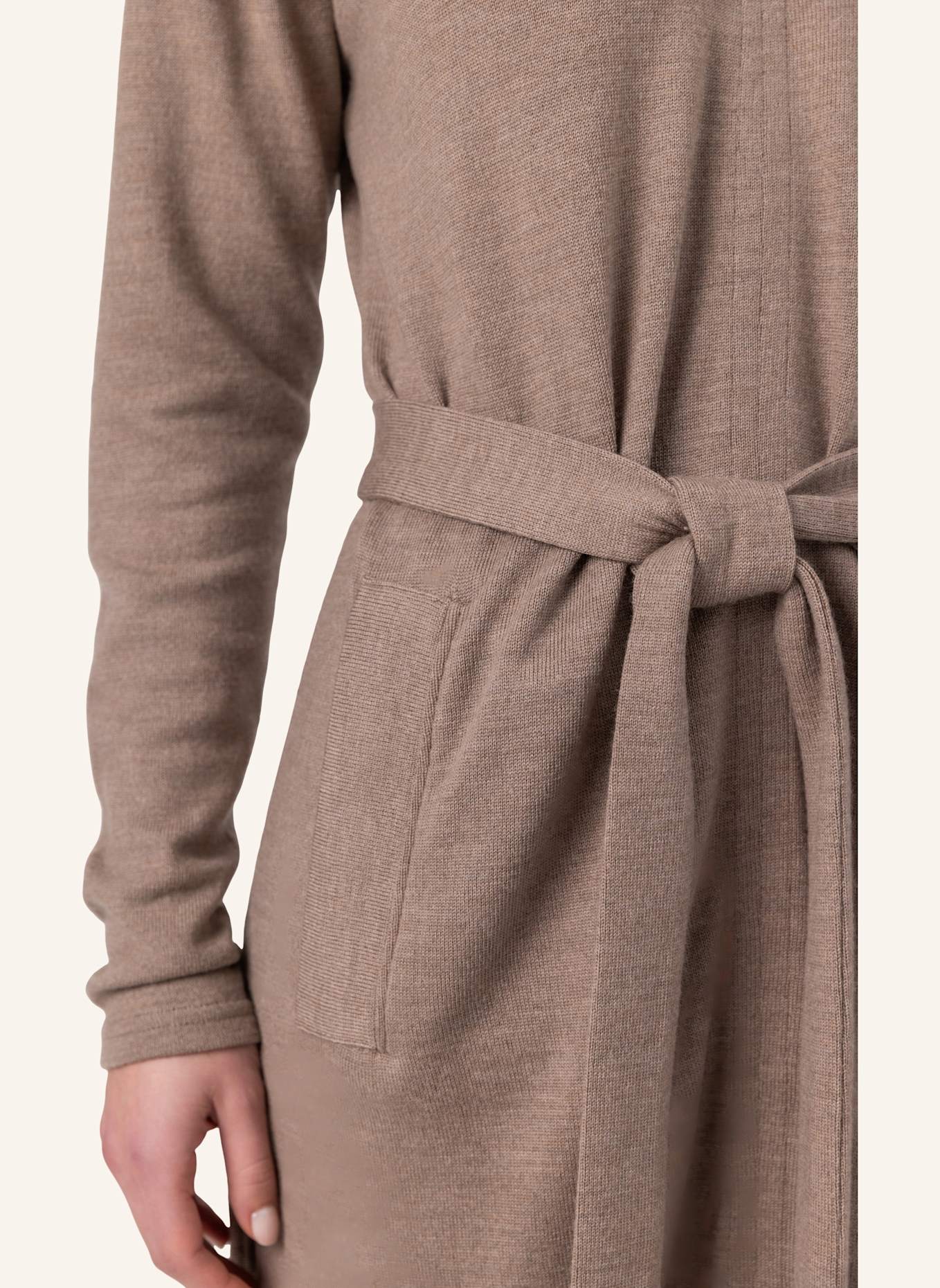 Helene Galwas Kleid aus Wolle CHLOÉRE: BRAUN