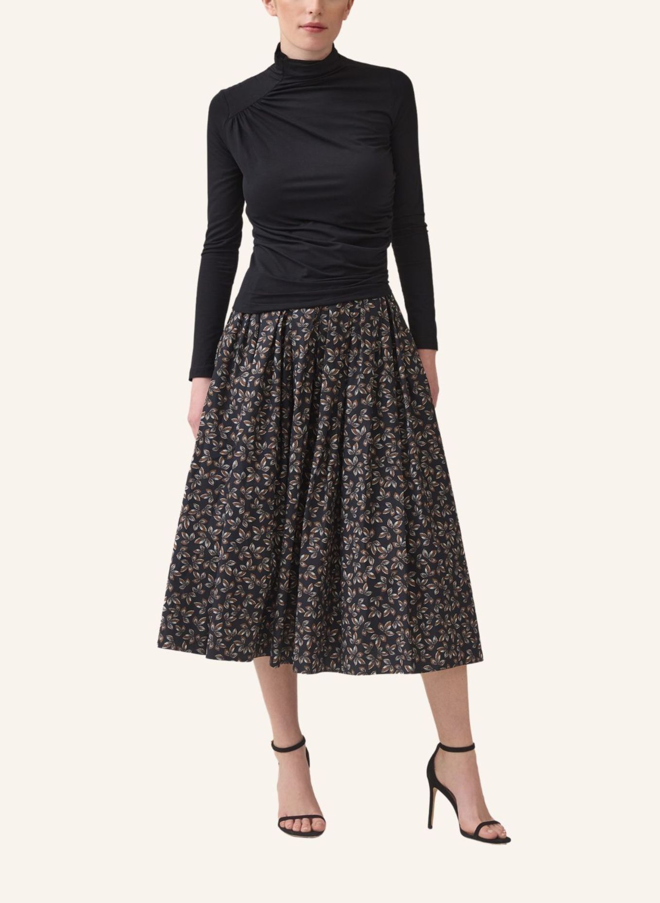 Helene Galwas Figurbetontes Longsleeve LETITIA: SCHWARZ