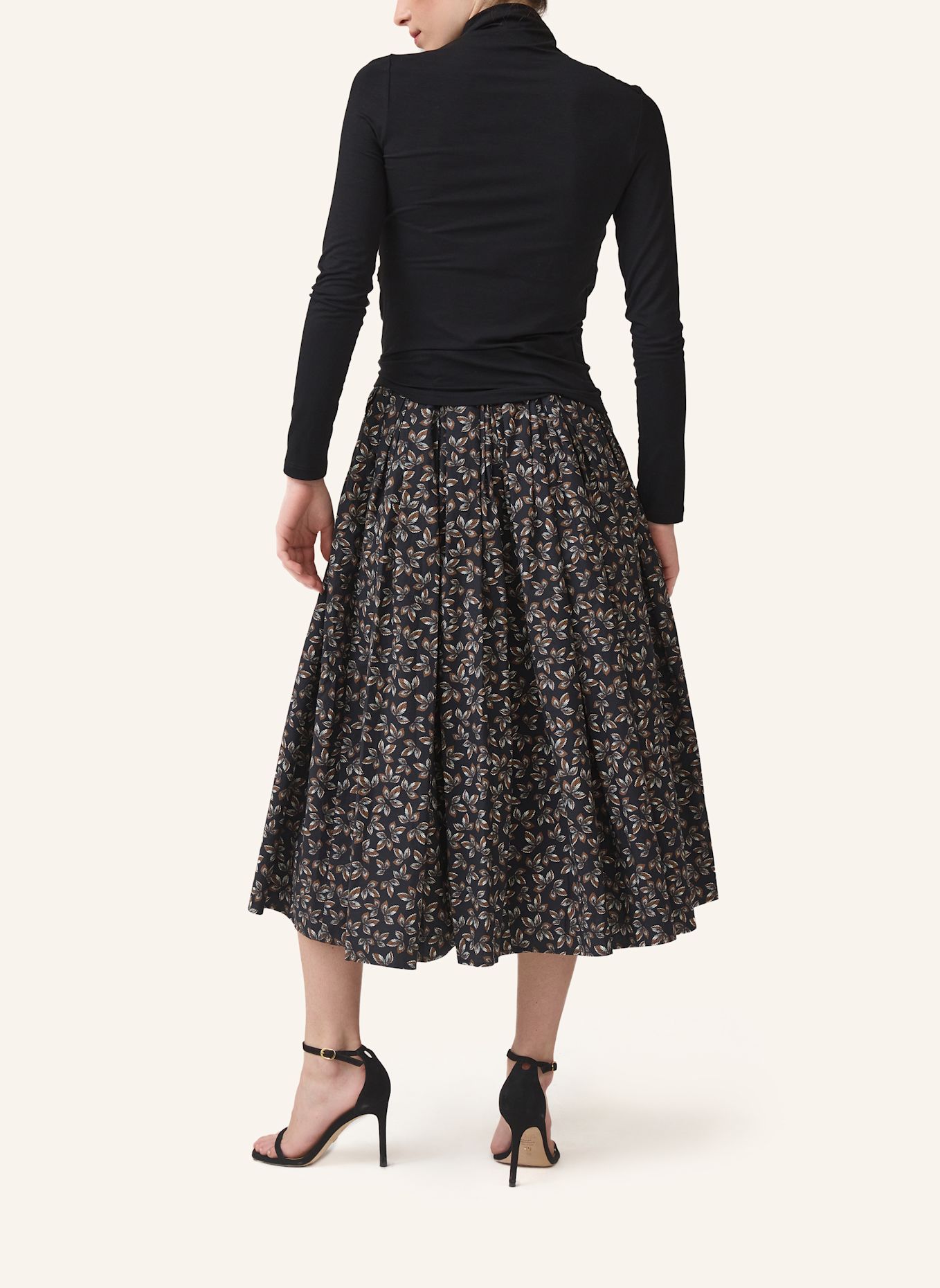 Helene Galwas Figurbetontes Longsleeve LETITIA: SCHWARZ