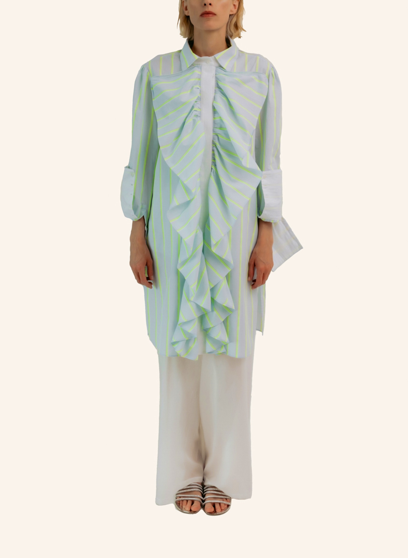 Helene Galwas Hemdkleid aus Baumwolle IRIS, Farbe: HELLBLAU (Bild 4)