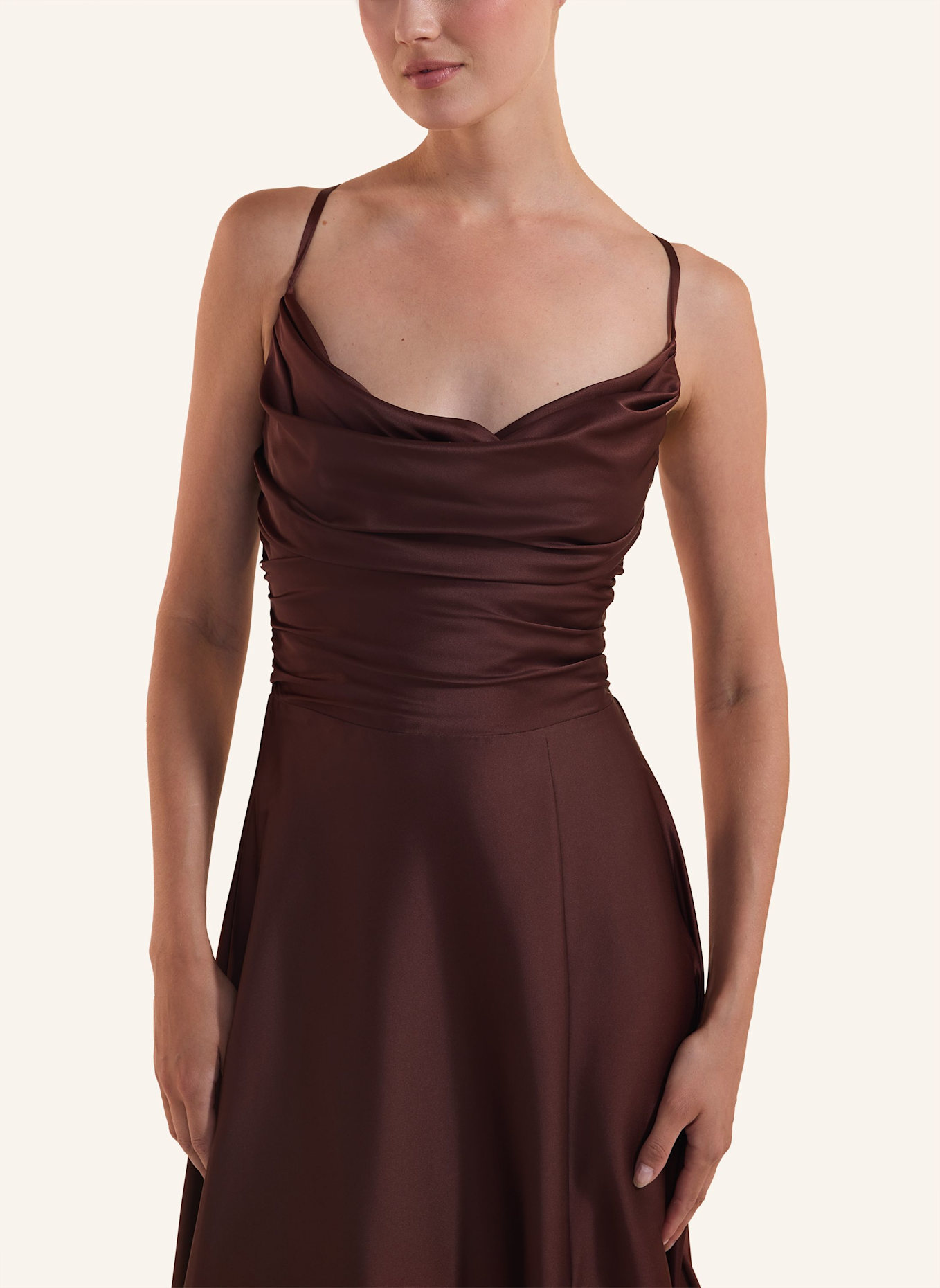 unique Kleid SEDUCTIVE ELEGANCE DRESS, Farbe: BRAUN (Bild 2)