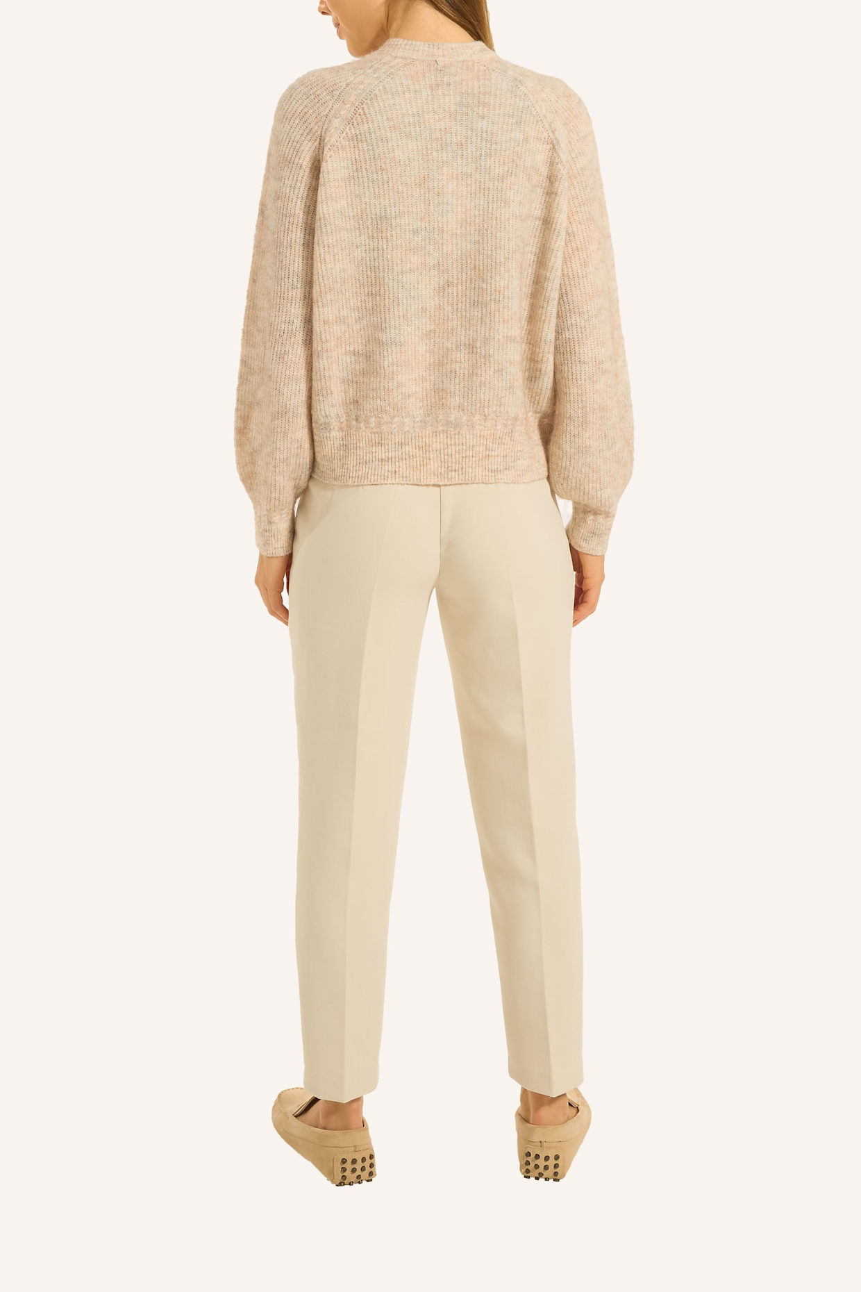 ADLYSH FEINSTRICK CARDIGAN MIT MOHAIR: BEIGE