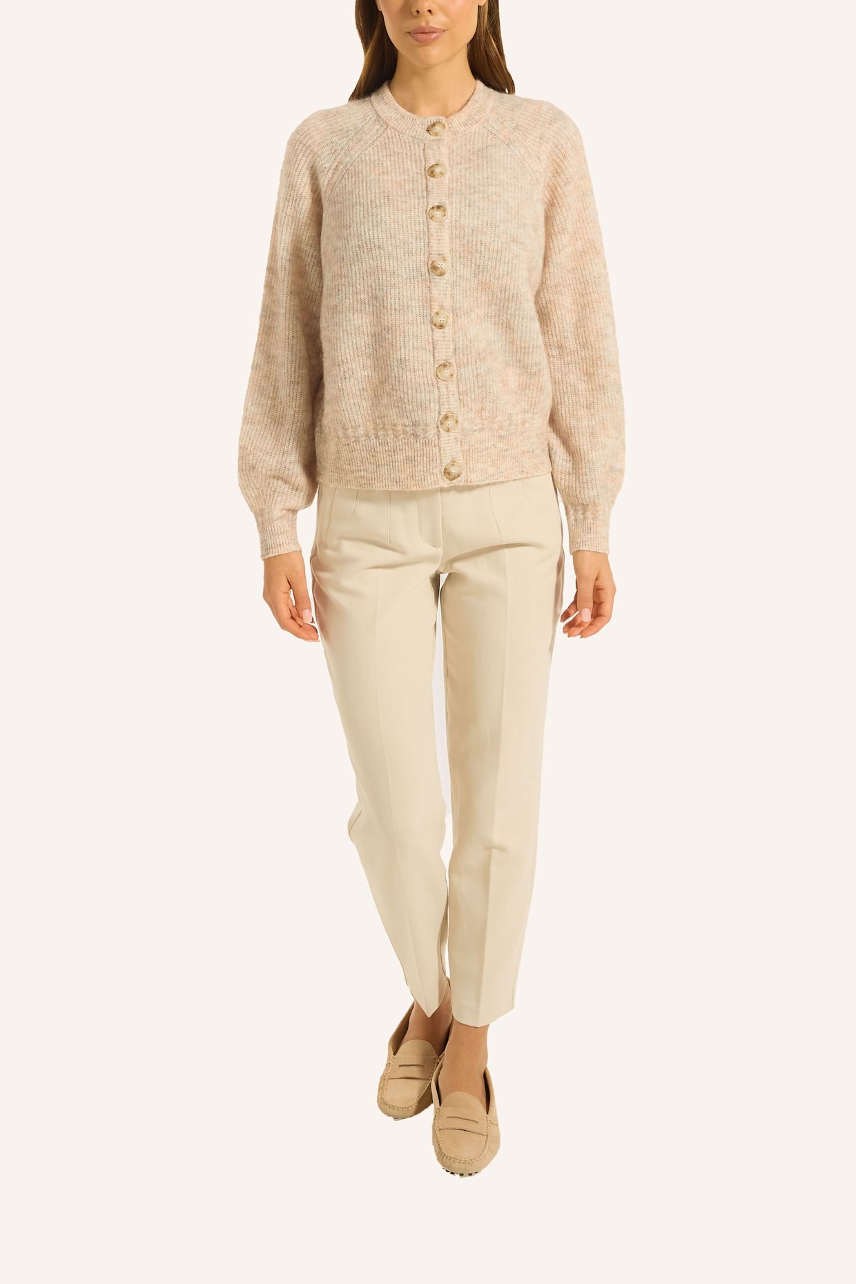ADLYSH FEINSTRICK CARDIGAN MIT MOHAIR: BEIGE