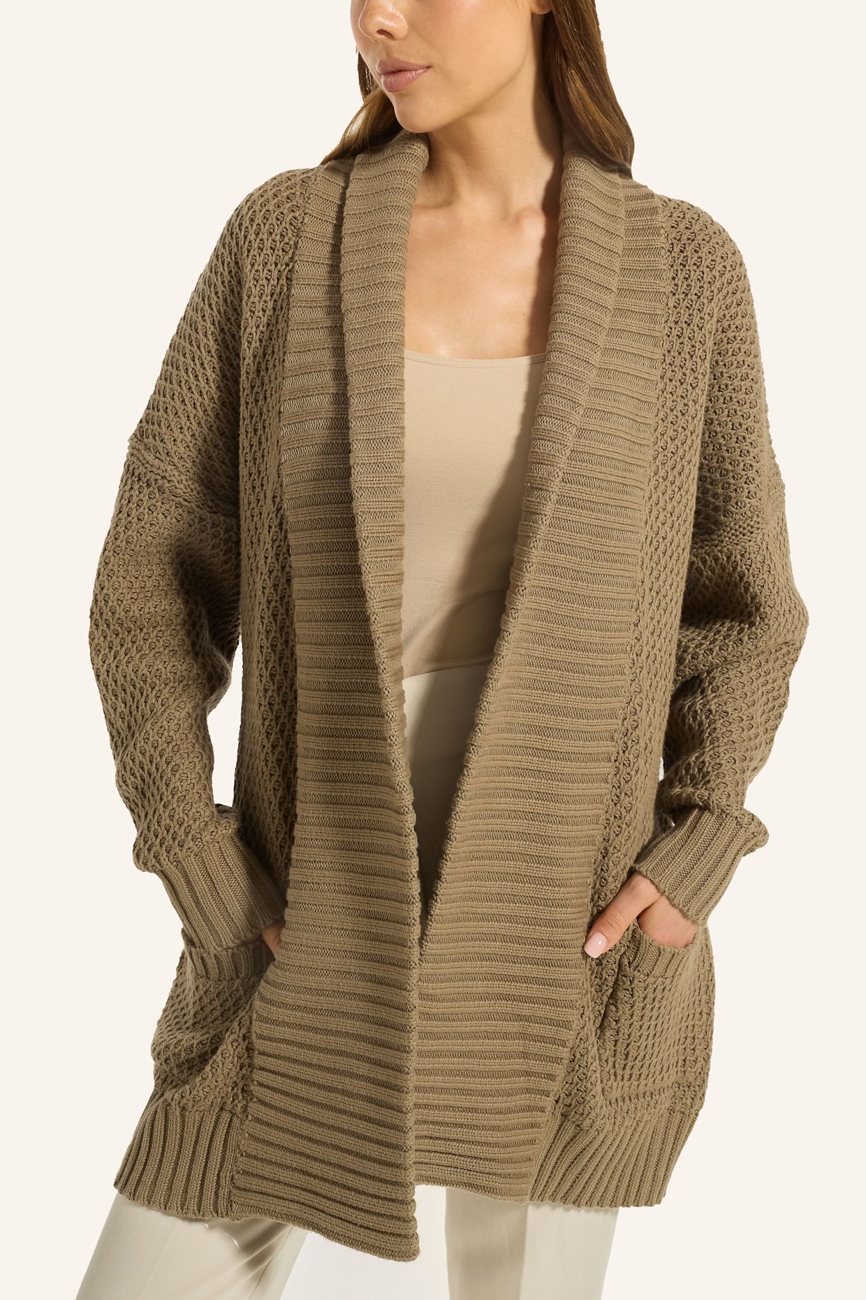 ADLYSH Jacke STRICKCARDIGAN MIT GÜRTEL: BRAUN