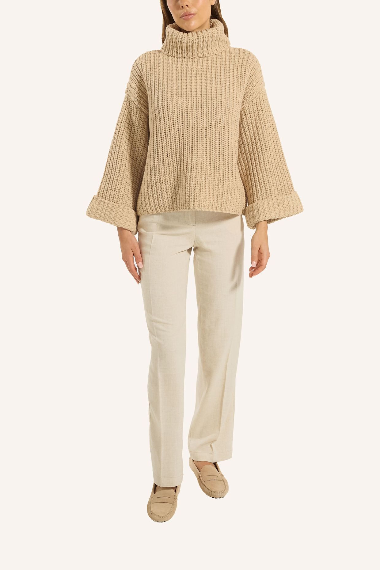 ADLYSH CHUNKY ROLLKRAGEN PULLOVER: BEIGE