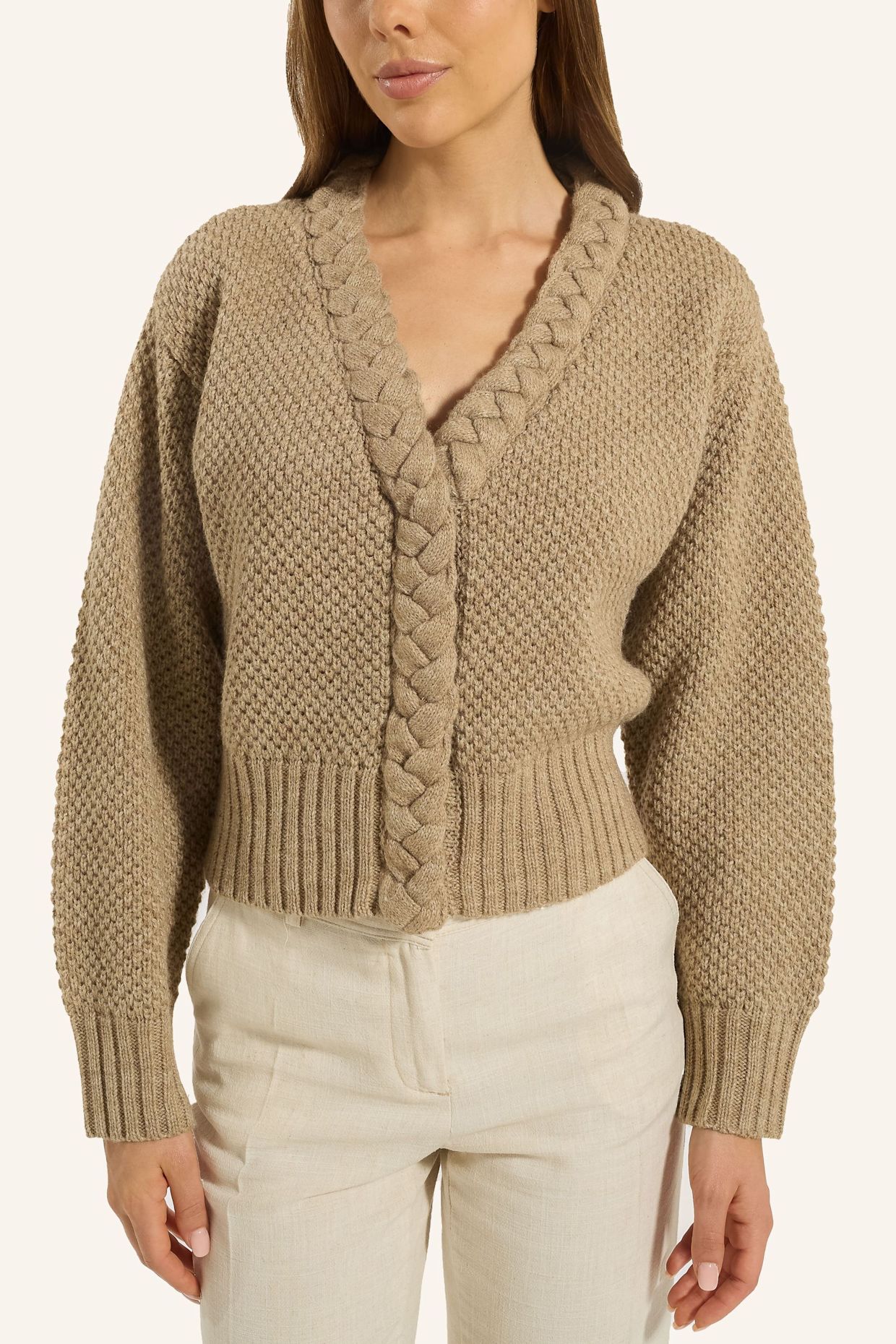 ADLYSH WOLLCARDIGAN MIT ZOPFSTRICK DETAIL: BRAUN