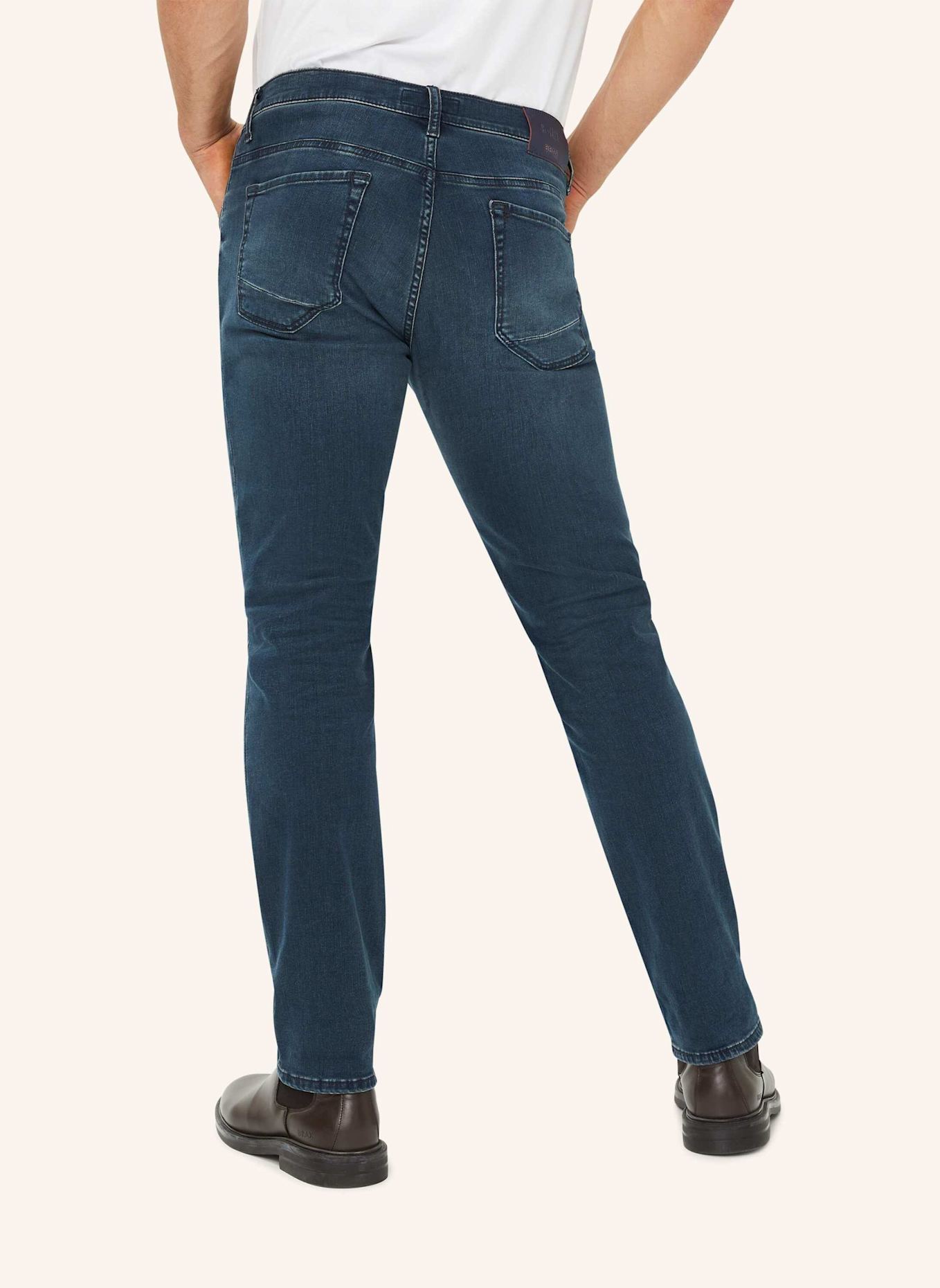 BRAX Jeans STYLE CHUCK, Farbe: DUNKELBLAU (Bild 2)