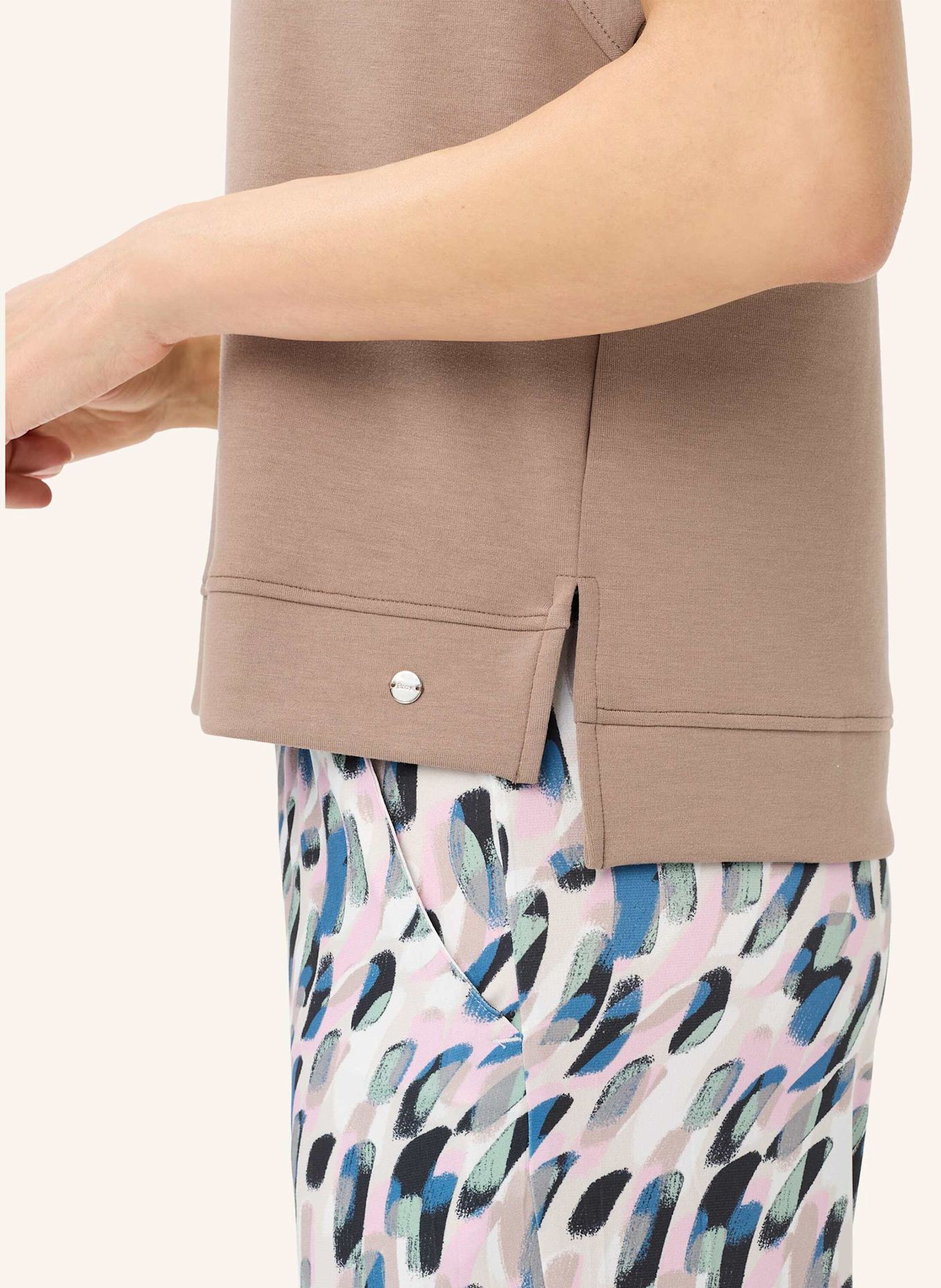 BRAX Sweatshirt STYLE BAILEE: TAUPE