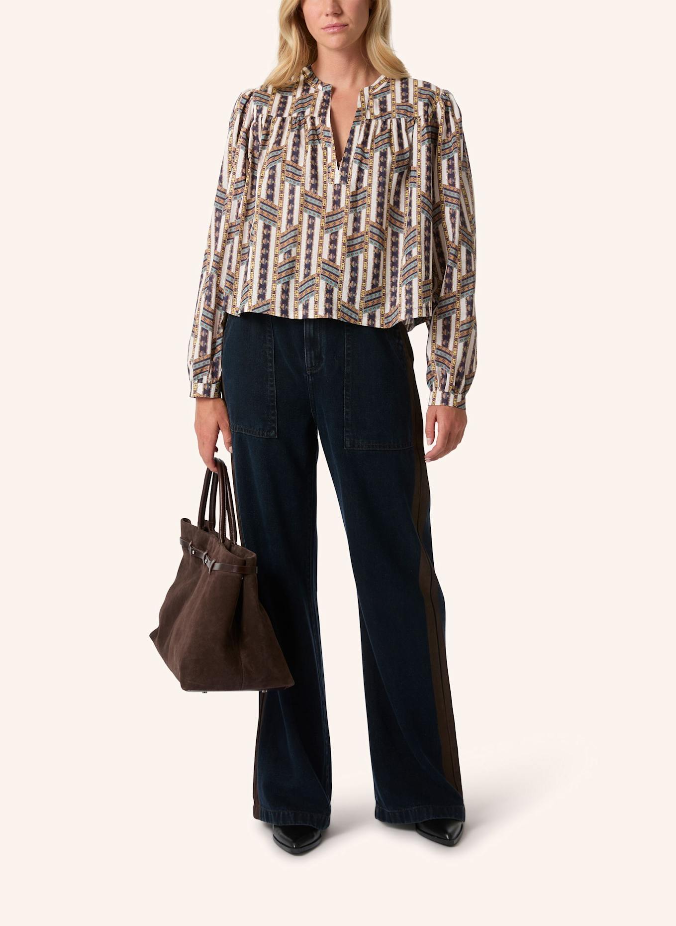 Malej Bluse: DUNKELROT/ DUNKELBLAU/ CAMEL/ ECRU