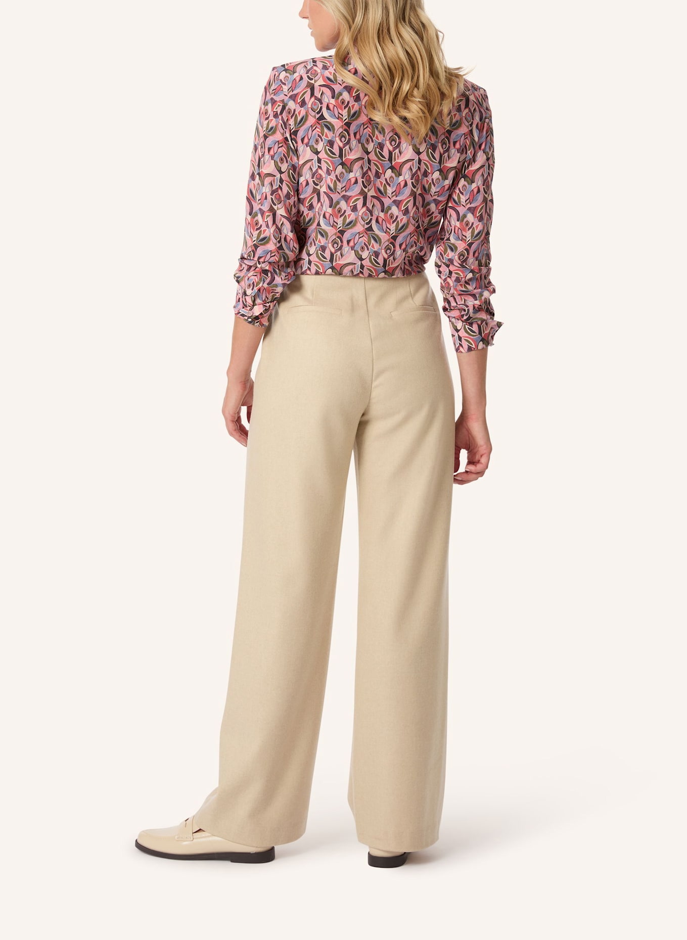 Malej Hose: BEIGE/ BRAUN