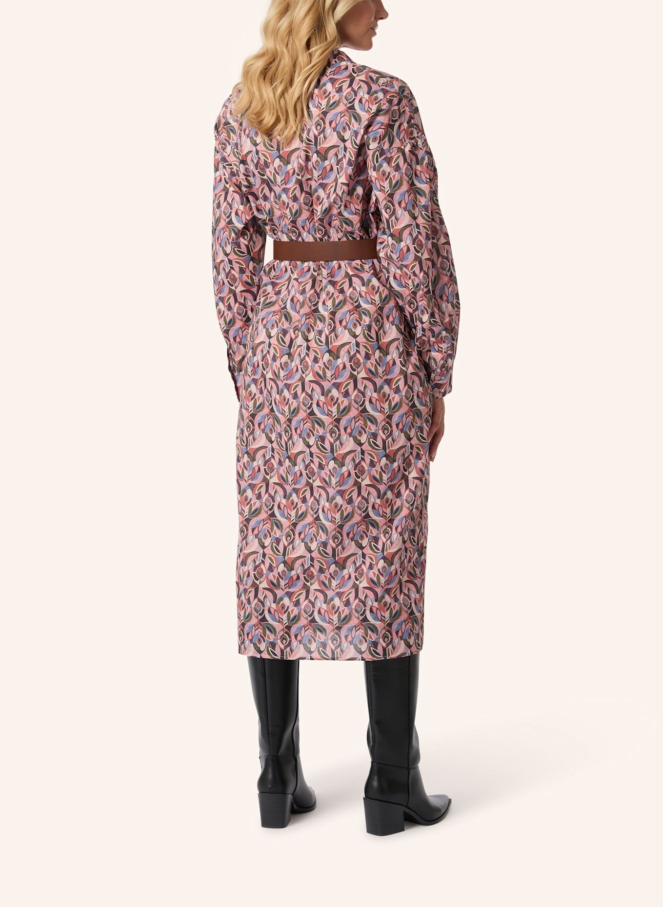 Malej Kleid: ROSÉ/ LACHS