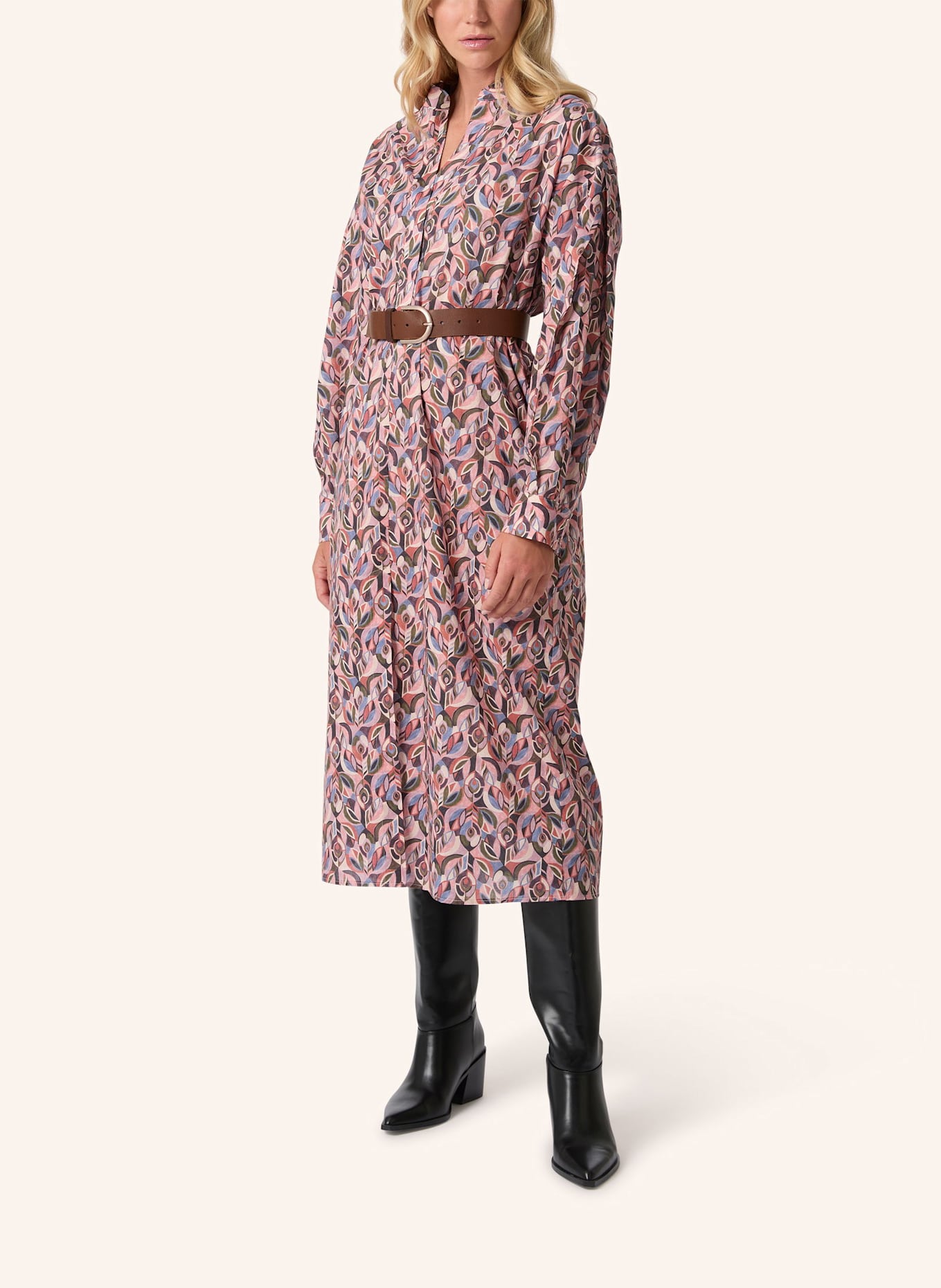 Malej Kleid: ROSÉ/ LACHS