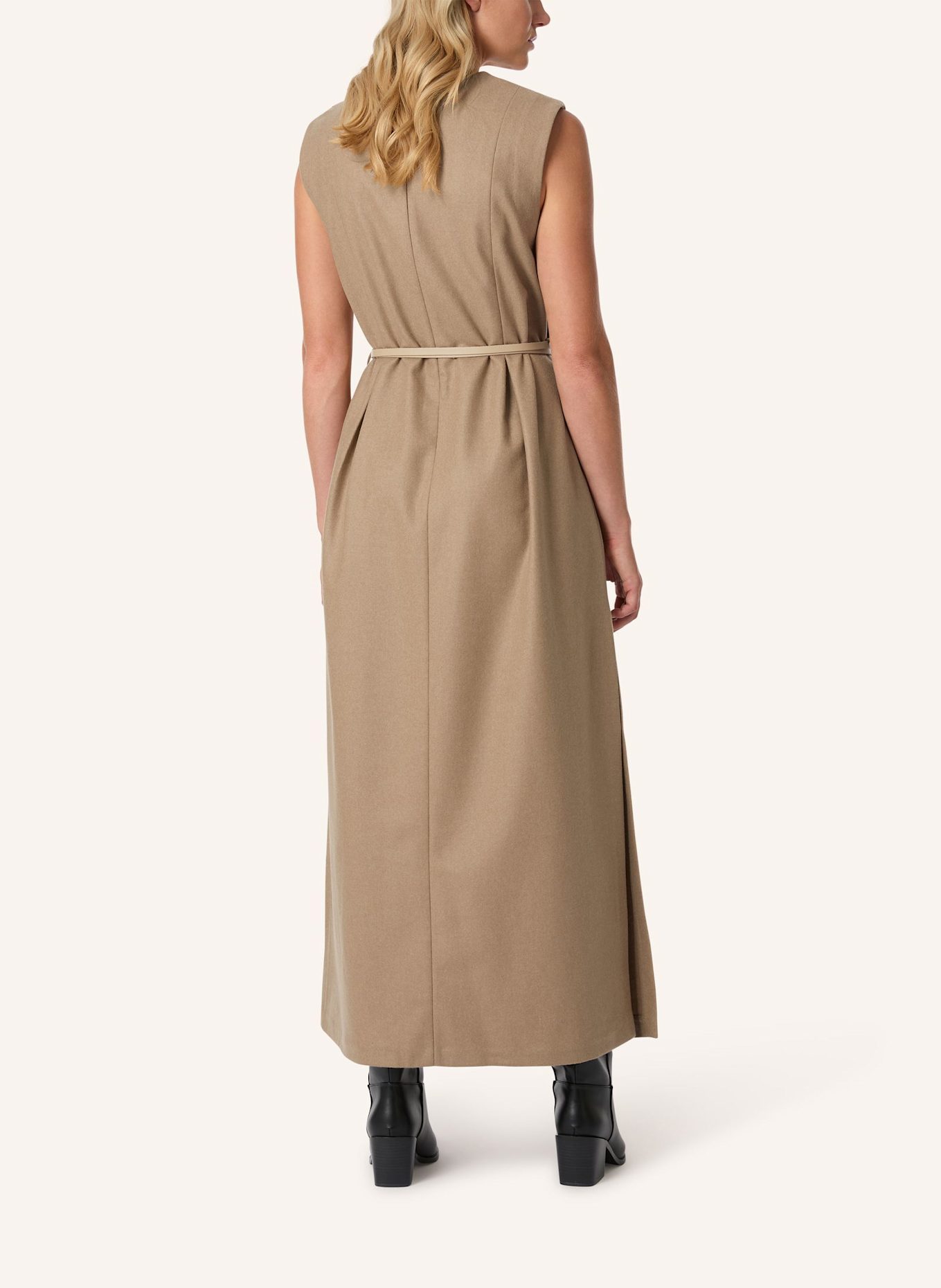 Malej Kleid: CAMEL