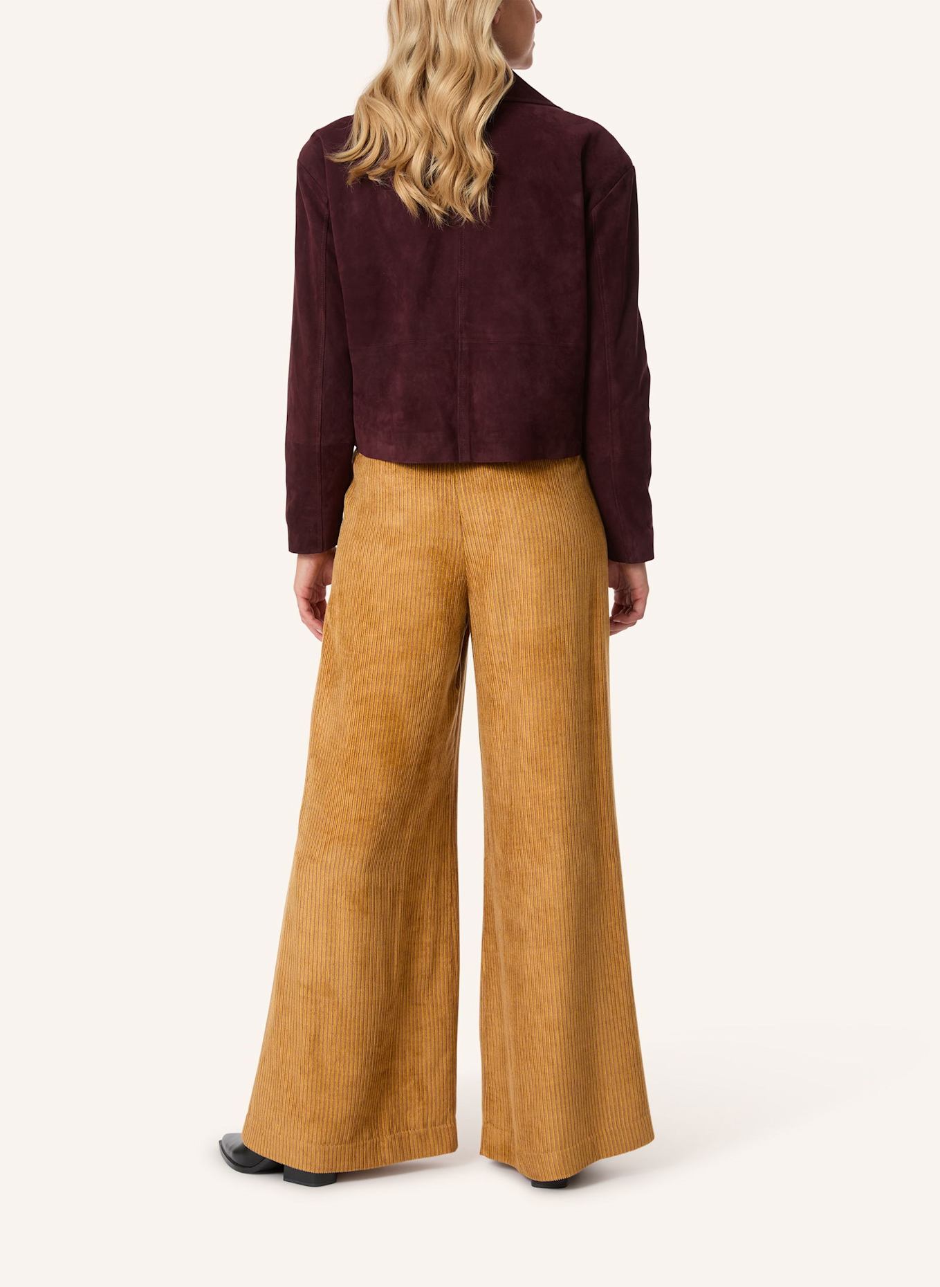 Malej Lederjacke: DUNKELROT