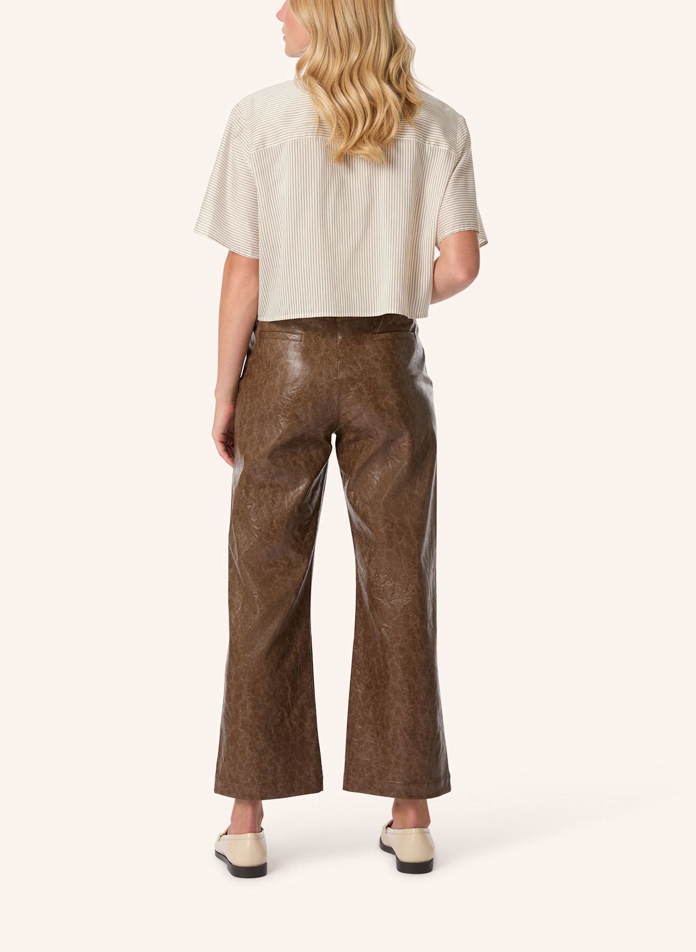 Malej Bluse: CREME/ BRAUN