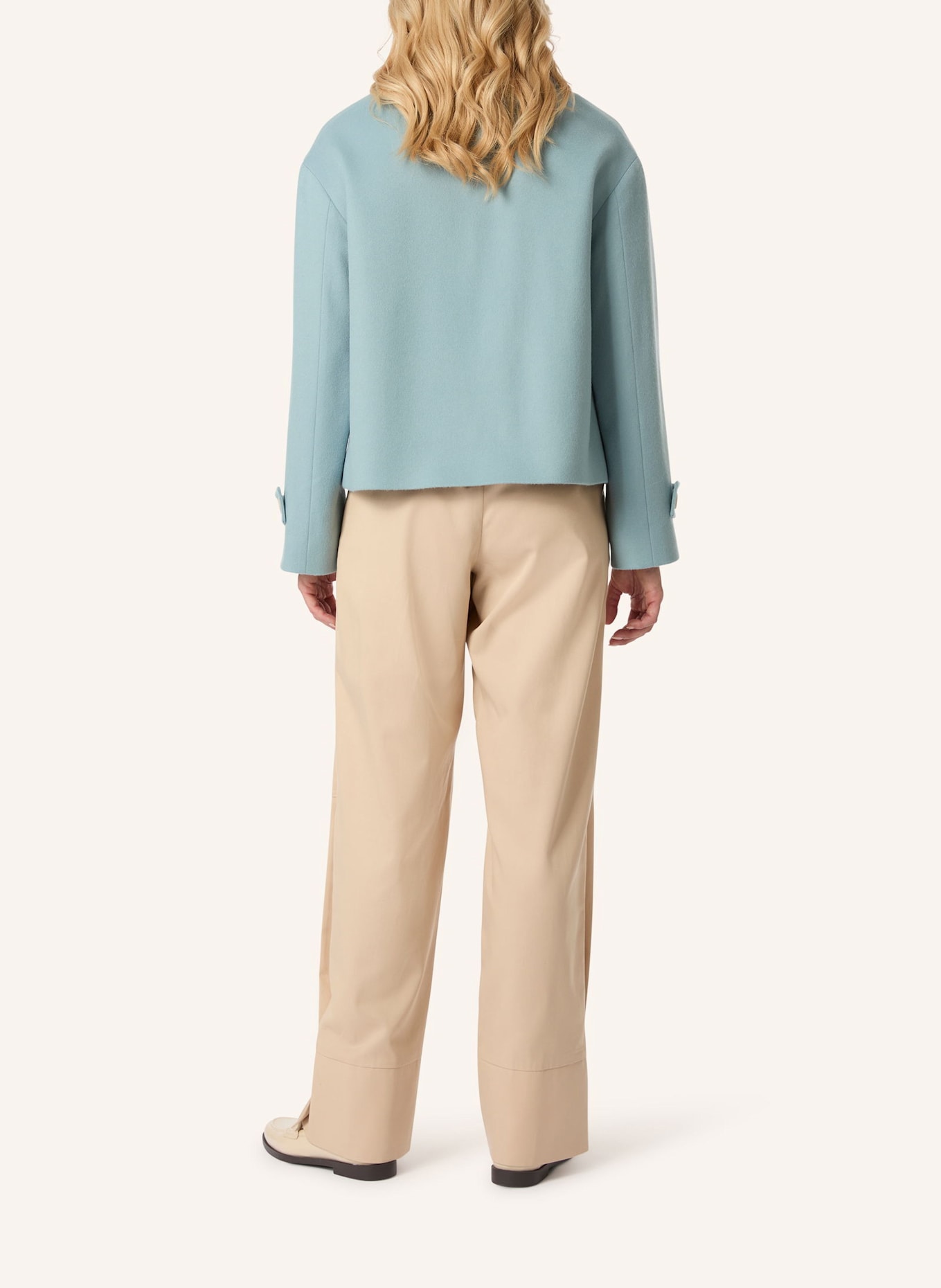 Malej Jacke: HELLBLAU