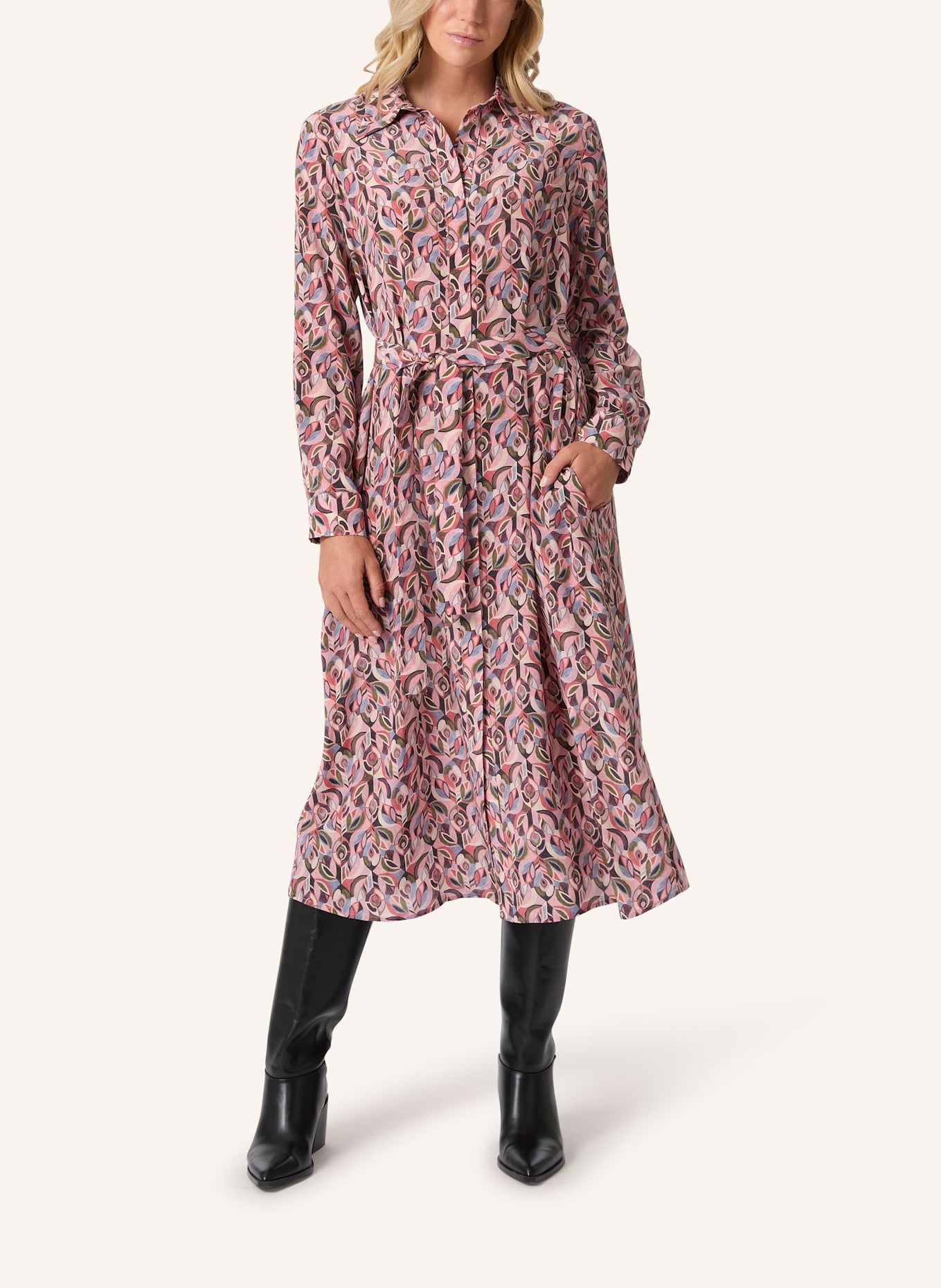 Malej Kleid: ROSÉ/ LACHS