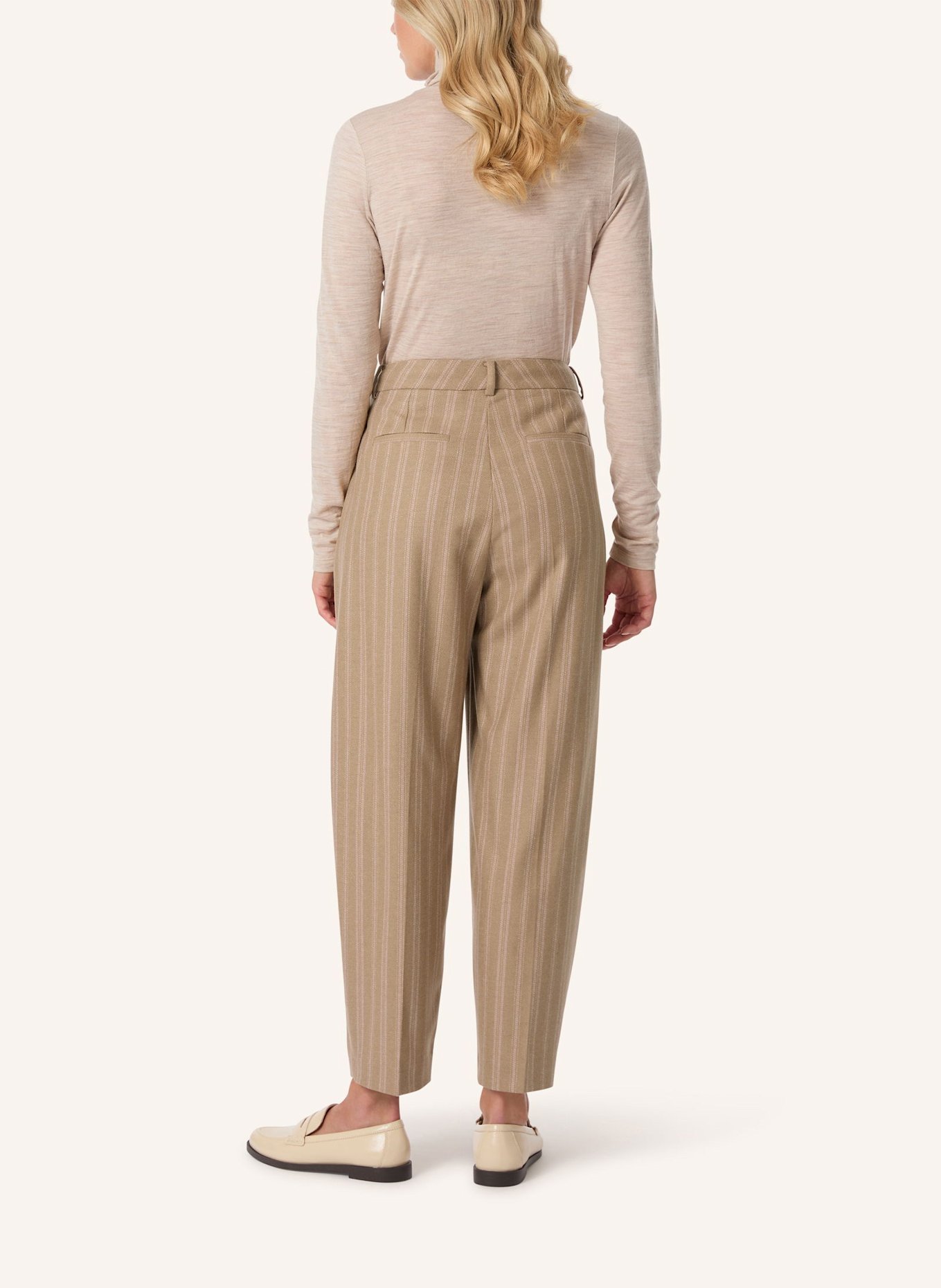 Malej Hose: CAMEL/ PINK