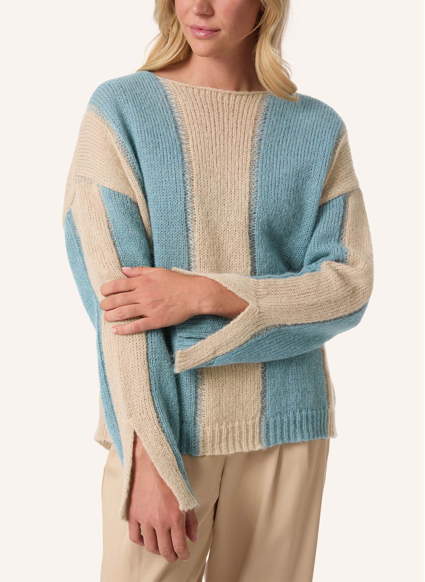 Malej Pullover: HELLBLAU