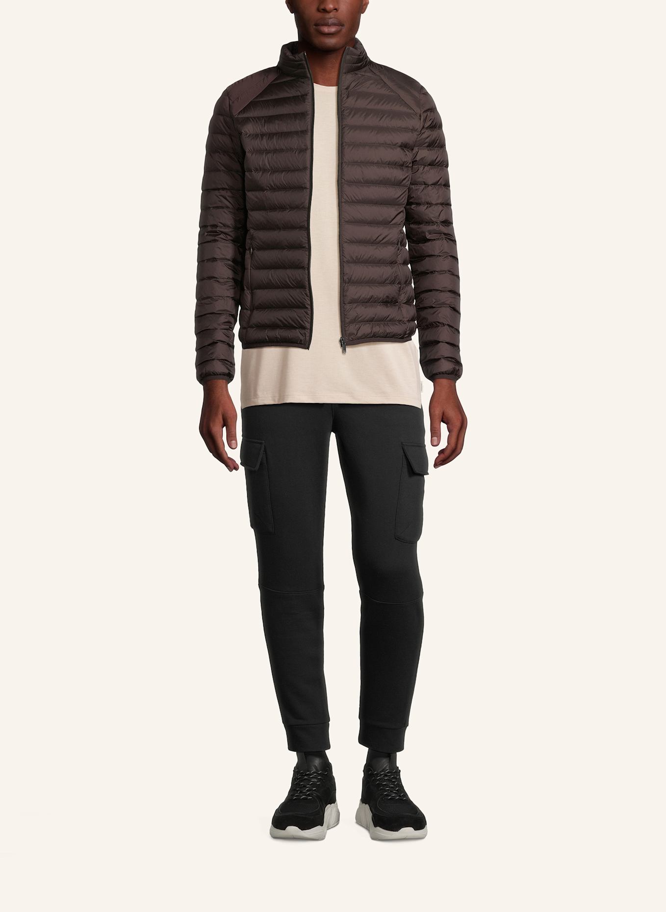 JOTT Lightweight-Daunenjacke MAT: SCHWARZ