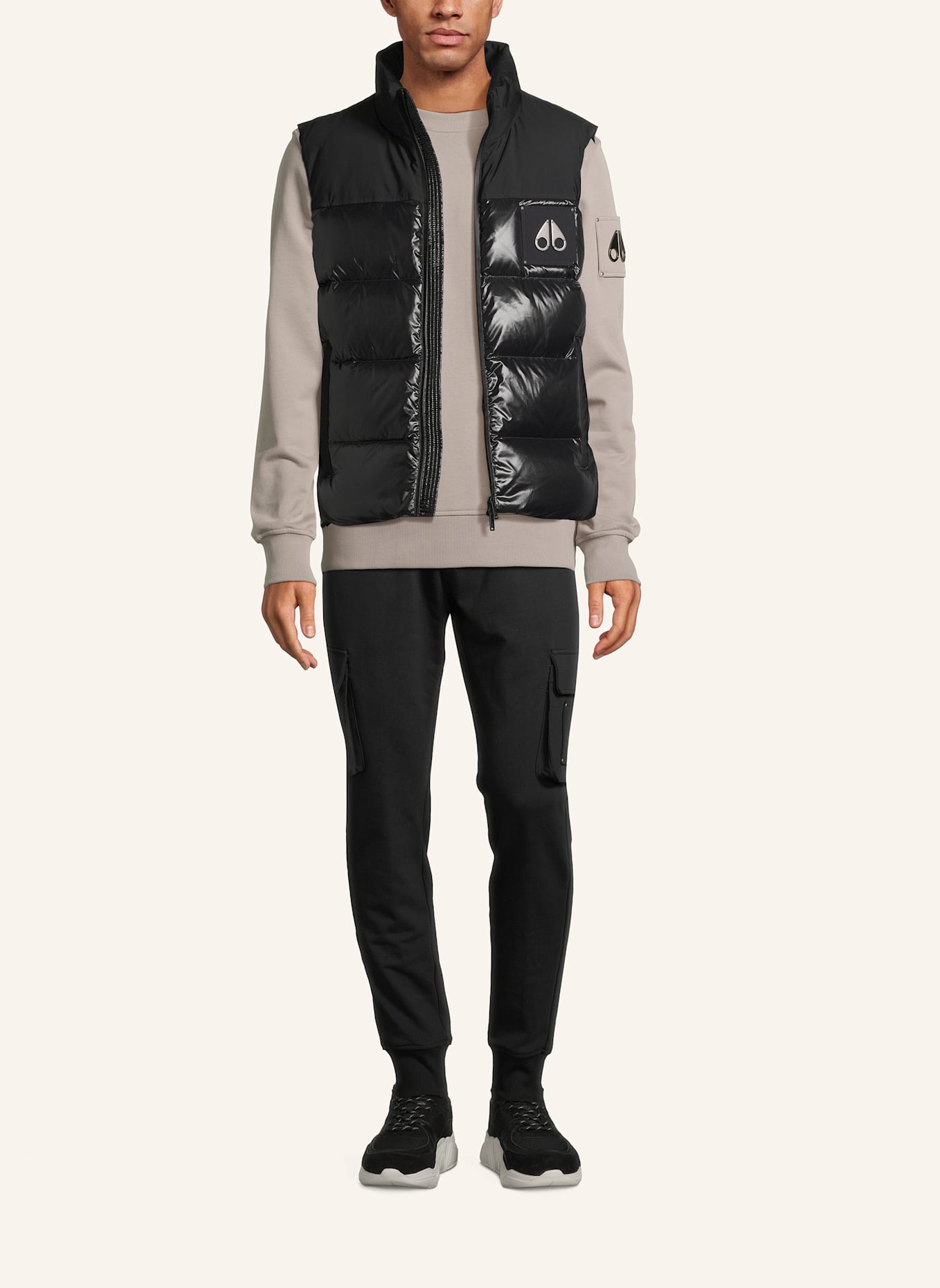 MOOSE KNUCKLES Daunenweste VICTORY PEAK im Materialmix: SCHWARZ