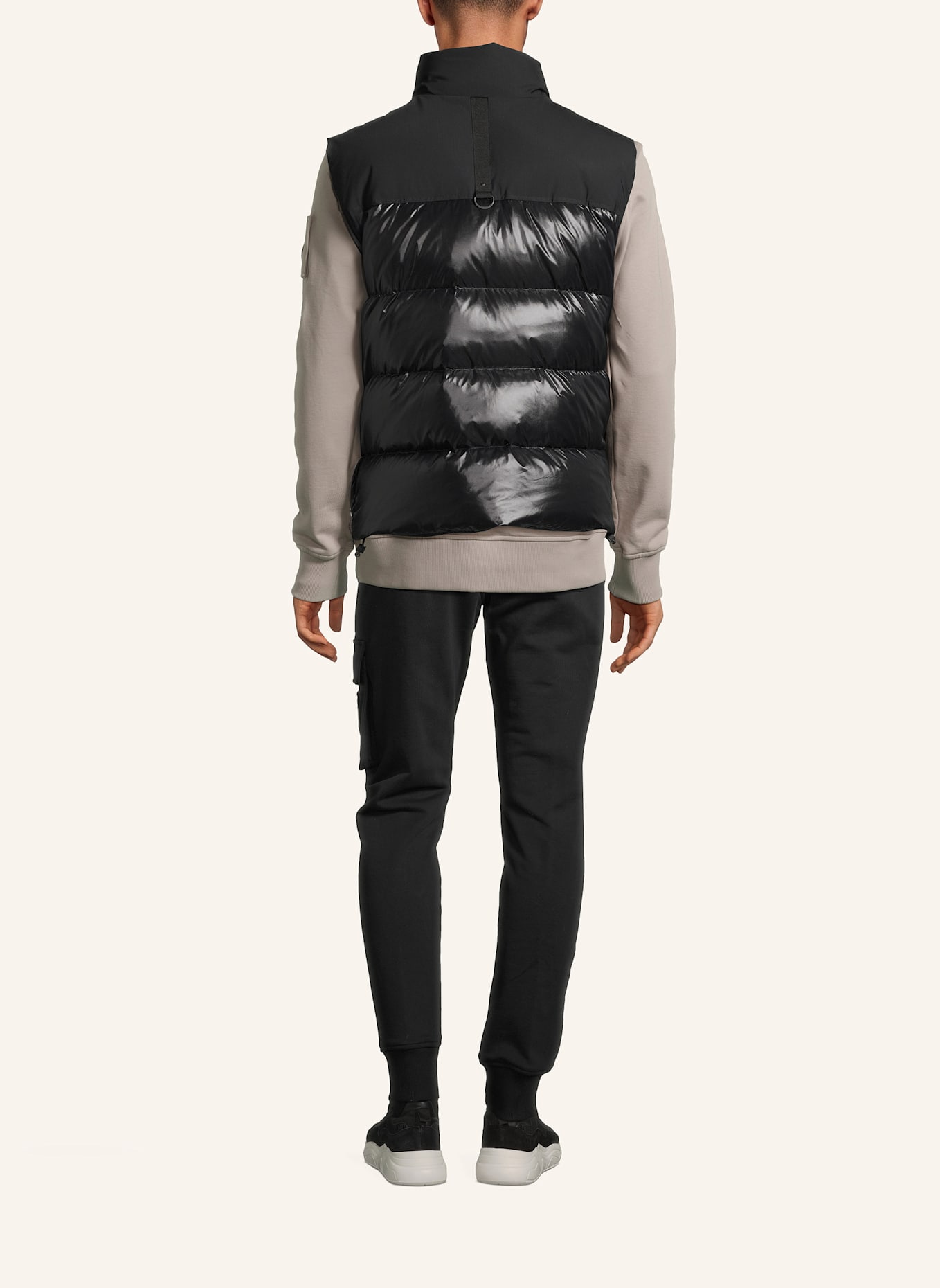 MOOSE KNUCKLES Daunenweste VICTORY PEAK im Materialmix: SCHWARZ